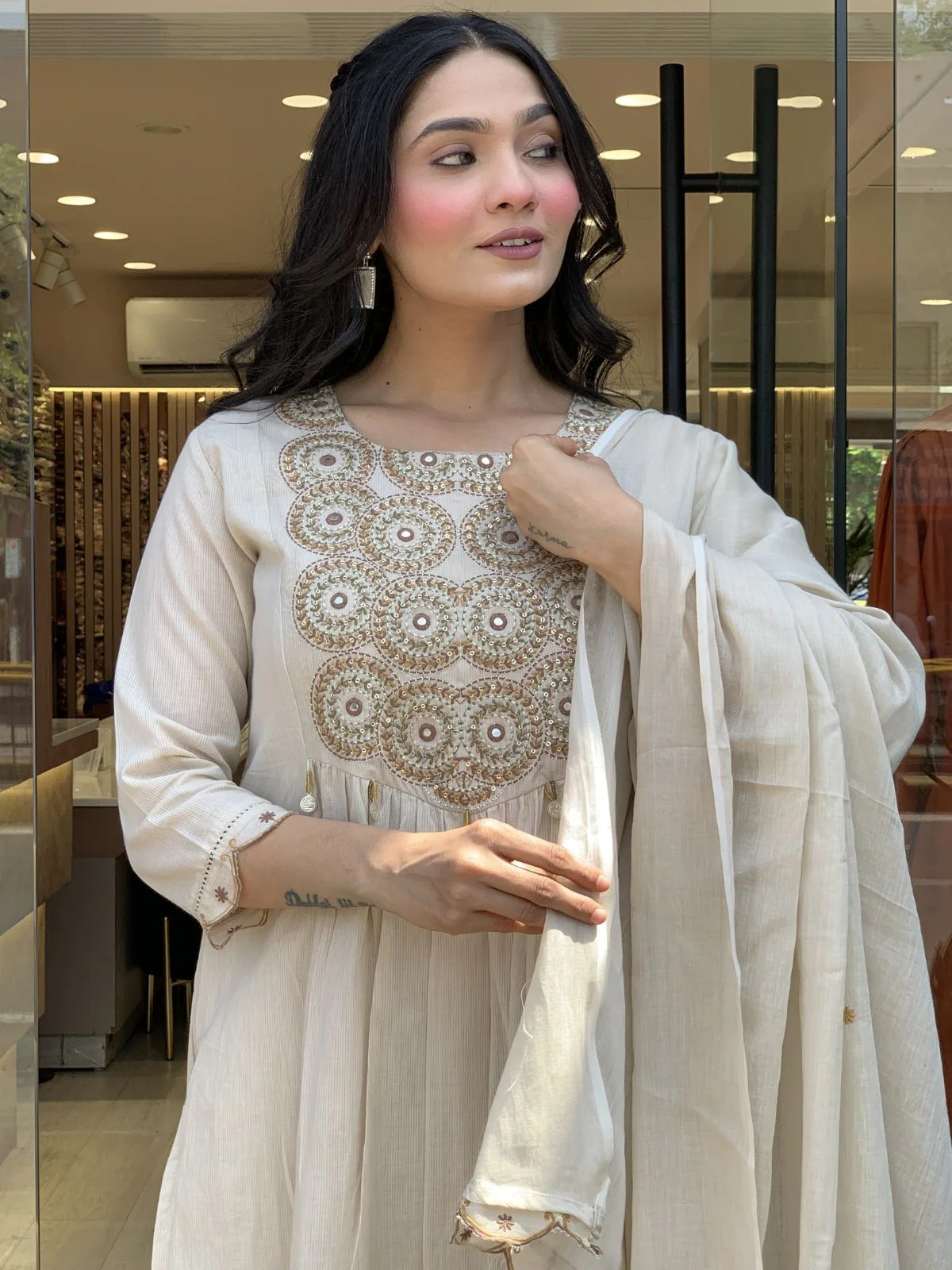 Odette White Cotton Blend Embroidered Kurta Set For Women - Image 2
