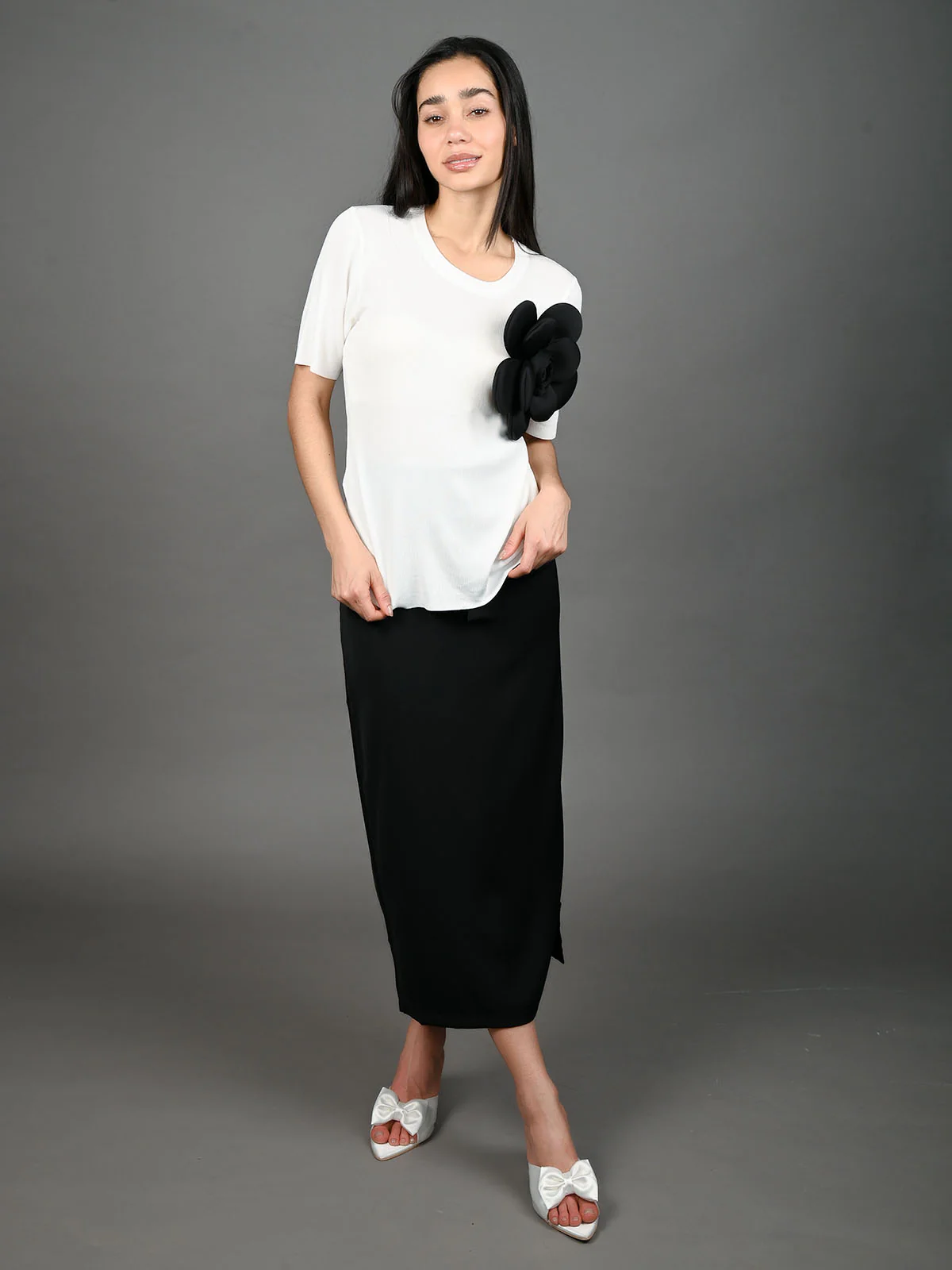 Odette White Cotton Rib Solid With Black Flower Top For Women - Image 5