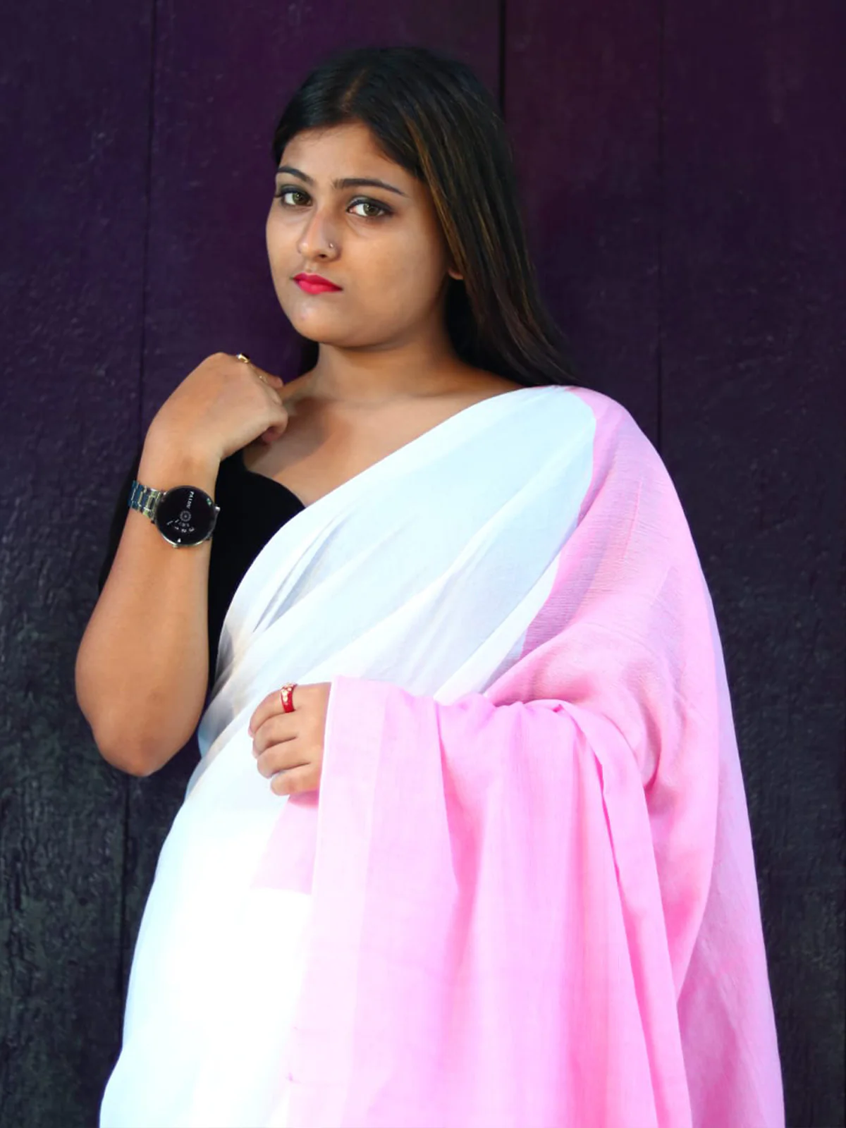Odette White Cotton  Saree  With Unstitched Blouse for Women - Image 4