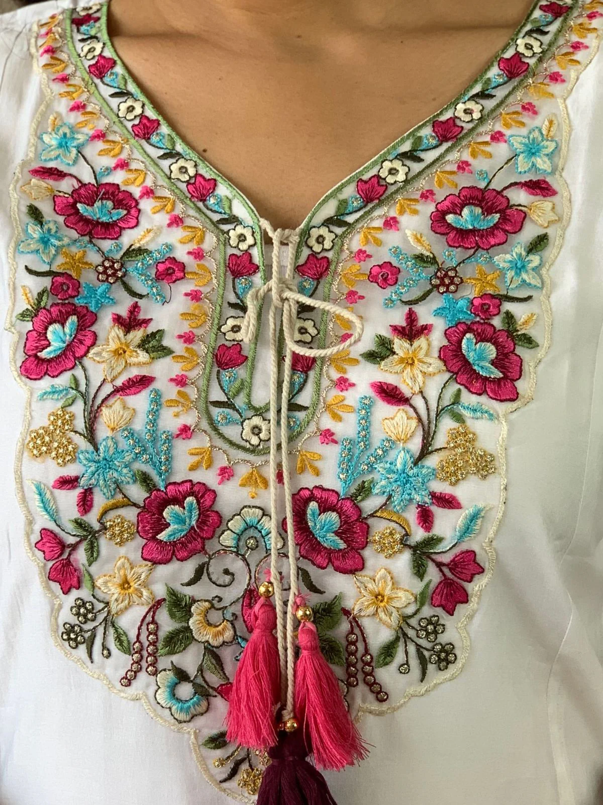 Odette White Embroidered Chanderi Silk Stitched Kurta Salwar Set For Women - Image 5