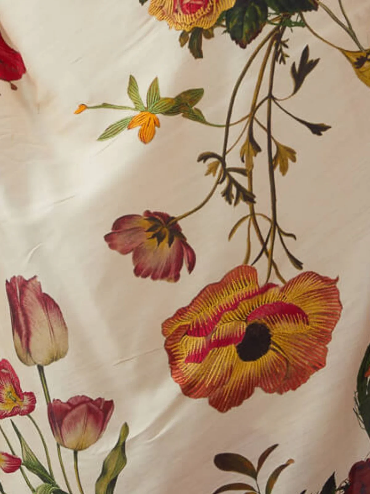 Odette White Georgette Floral Print Saree For Women - Image 5