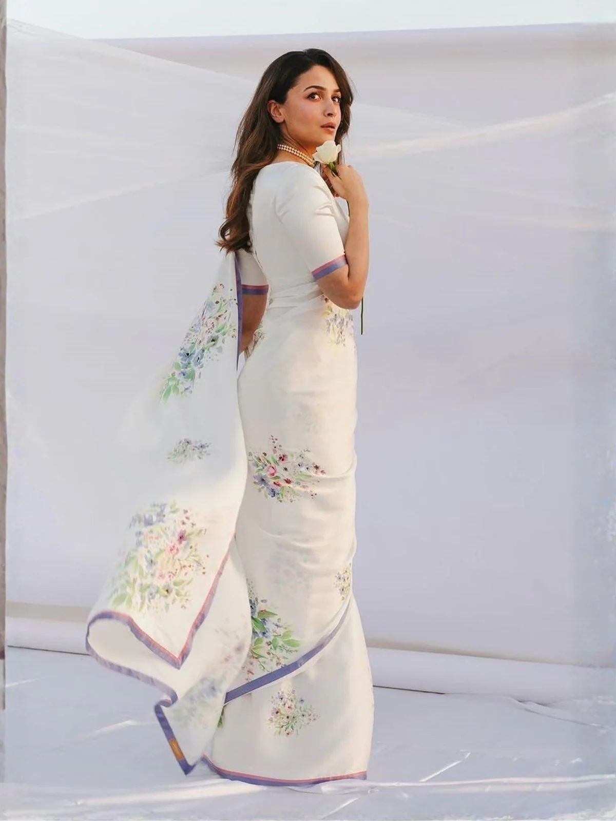 Odette White Georgette Printed Saree For Women - Image 2
