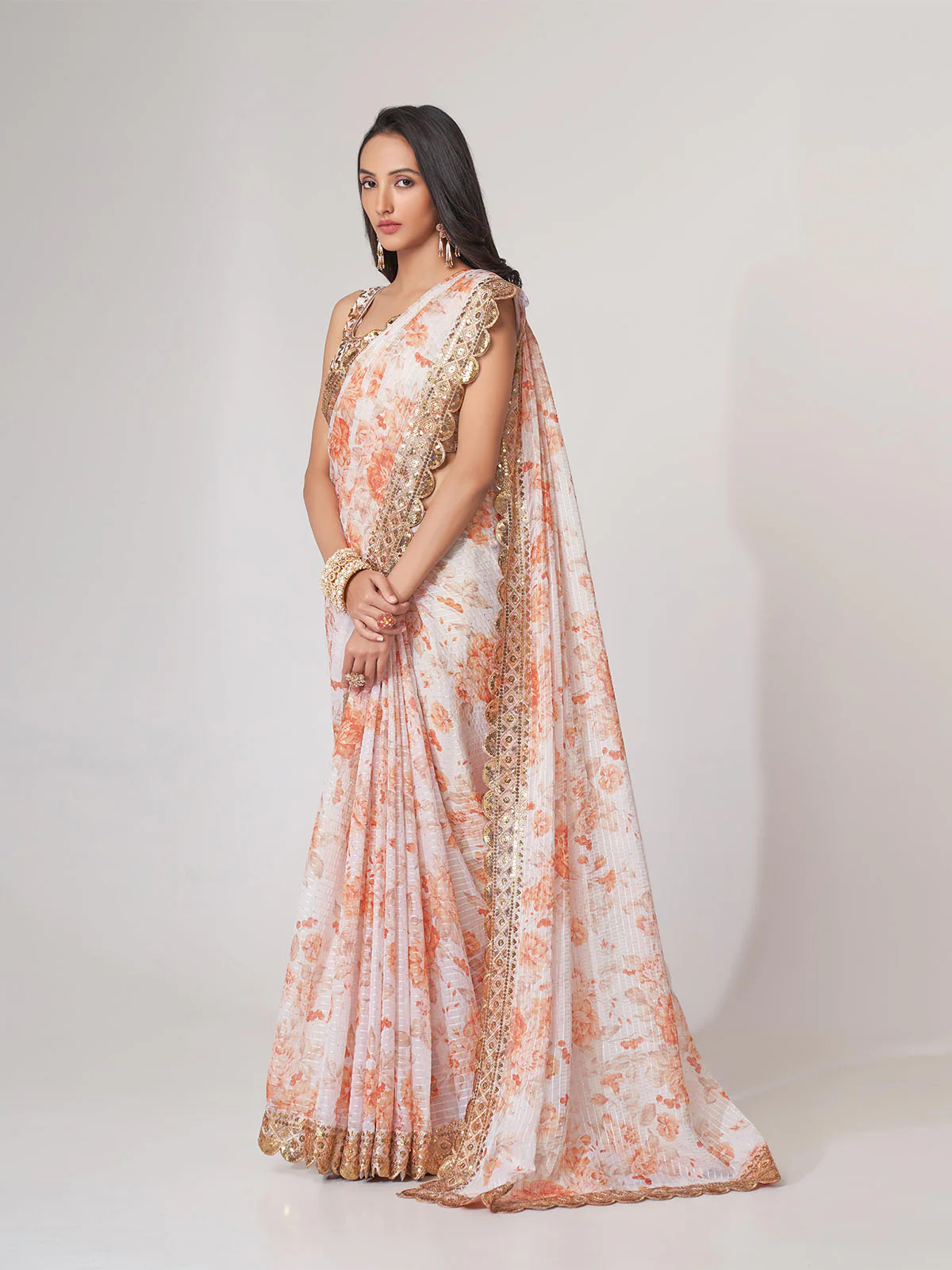 Odette White Printed Organza Saree With Unstitched Blouse For Women - Image 2
