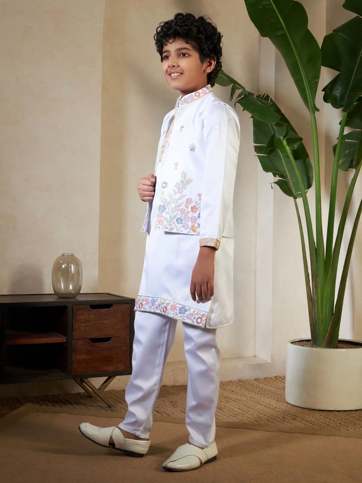 Odette White Satin Embellished Stitched Kurta Set For Kids - Image 3