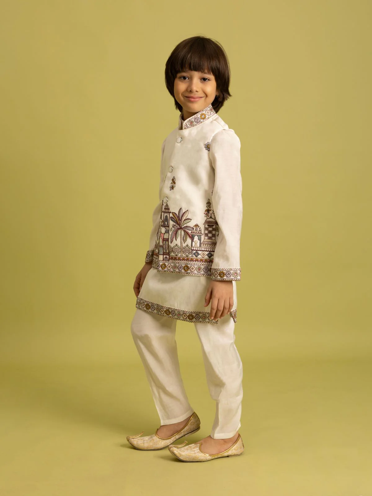 Odette White Viscose Silk Embroidered Stitched Kurta Set For Kids - Image 3