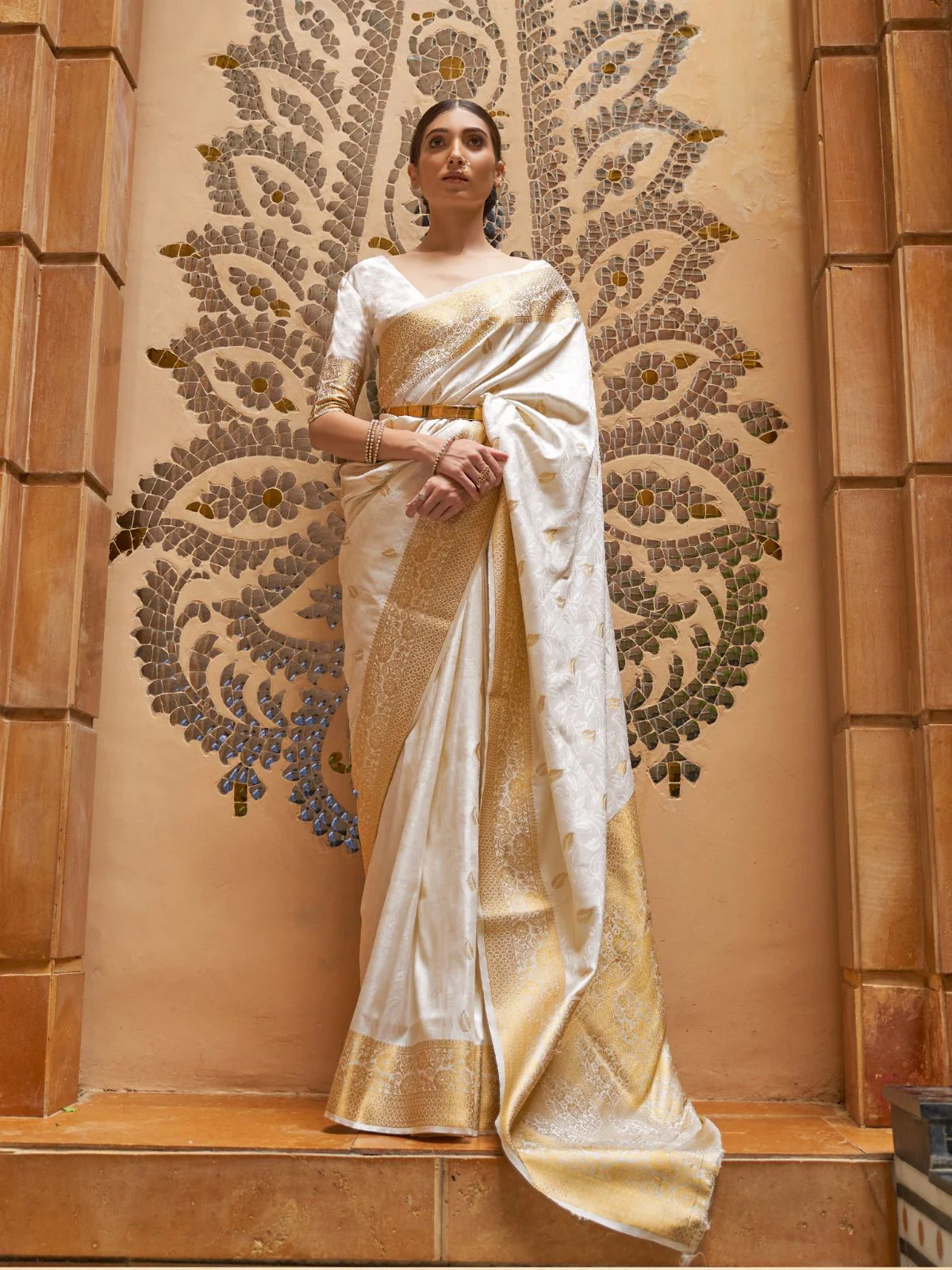 Odette White Woven Design Silk Blend Saree With Unstitched Blouse For Women - Image 2