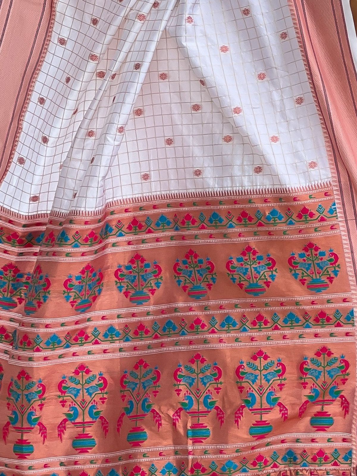 Odette White Woven Design Silk Blend Saree With Unstitched Blouse For Women - Image 4