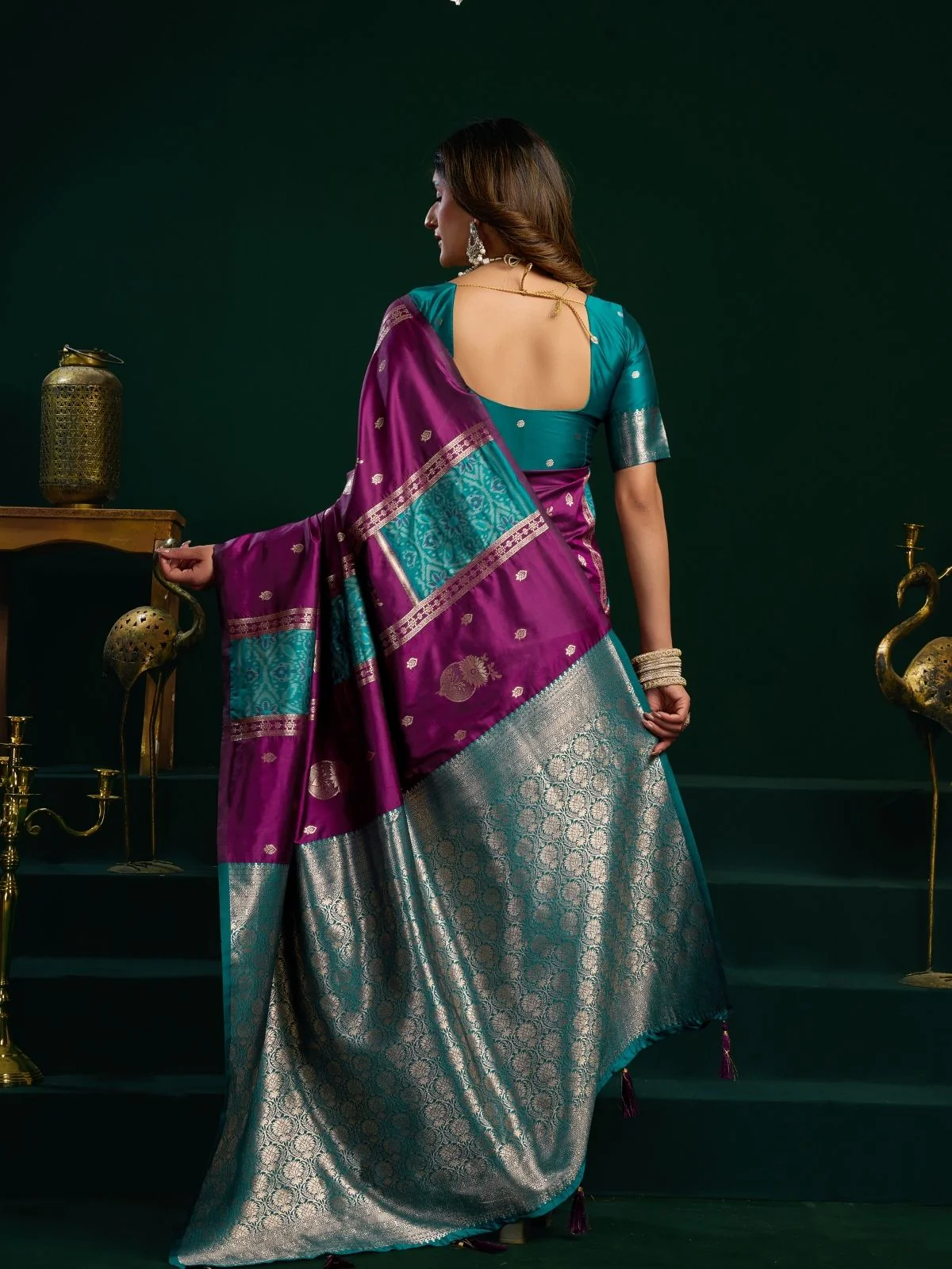Odette Wine and Teal Blue Silk Blend Woven Saree For Women - Image 4