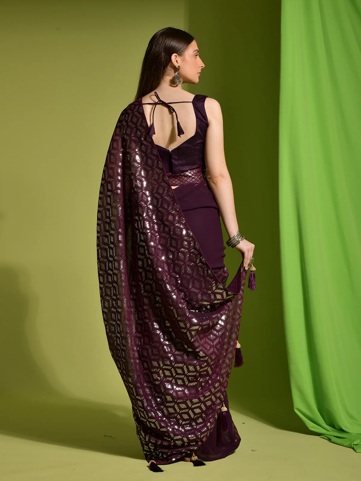 Odette Wine Embellished Georgette Saree With Unstitched Blouse For Women - Image 3