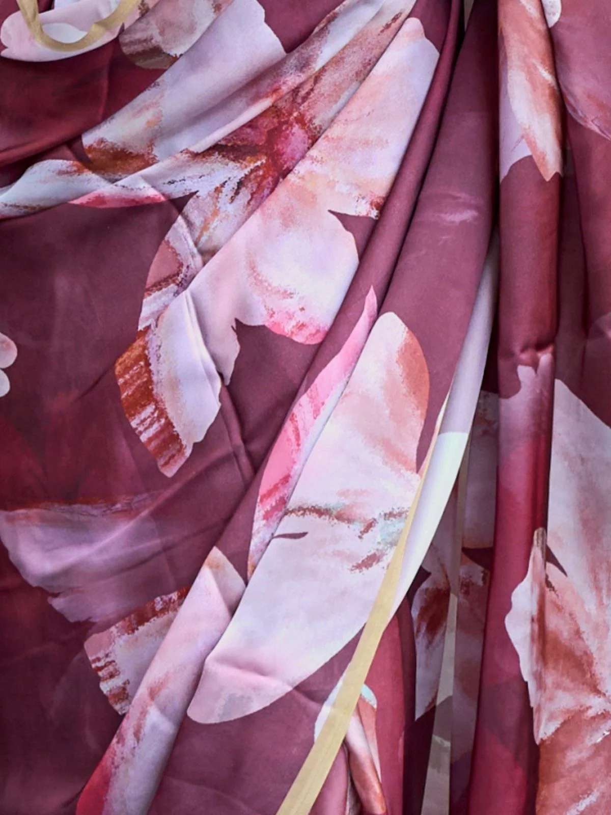 Odette Wine Georgette Printed Saree With Unstitched Blouse For Women - Image 3