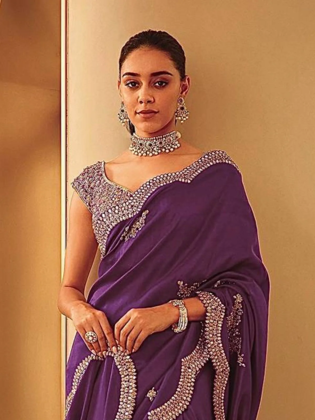 Odette Wine Silk Blend Embellished Saree For Women - Image 2