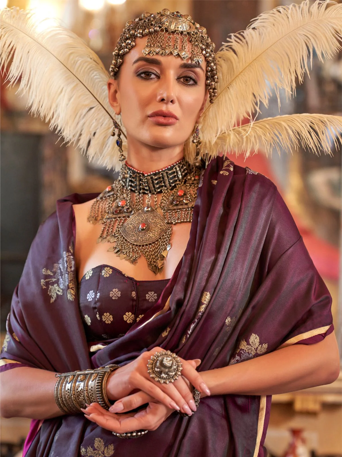 Odette Wine Silk Blend Woven Saree With Unstitched Blouse For Women - Image 2