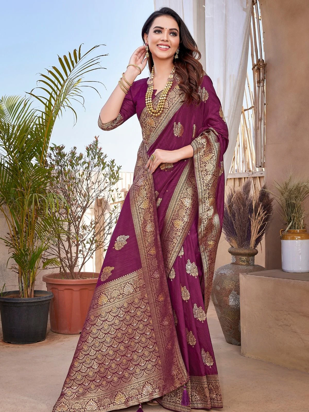 Odette Wine Silk Woven Saree For Women - Image 3