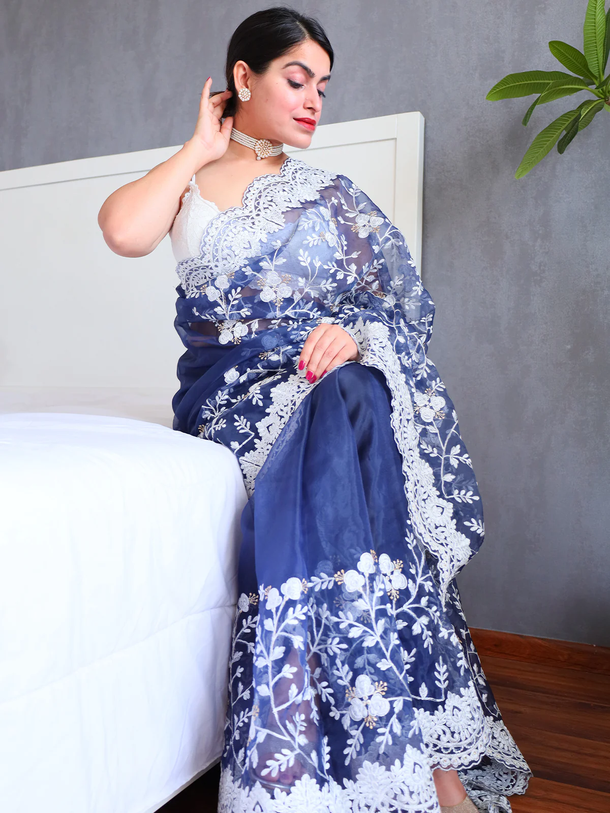 Odette Blue Organza  Saree with unstitched Blouse For Women - Image 5