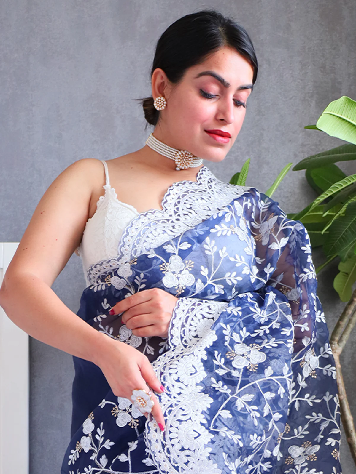 Odette Blue Organza  Saree with unstitched Blouse For Women - Image 6
