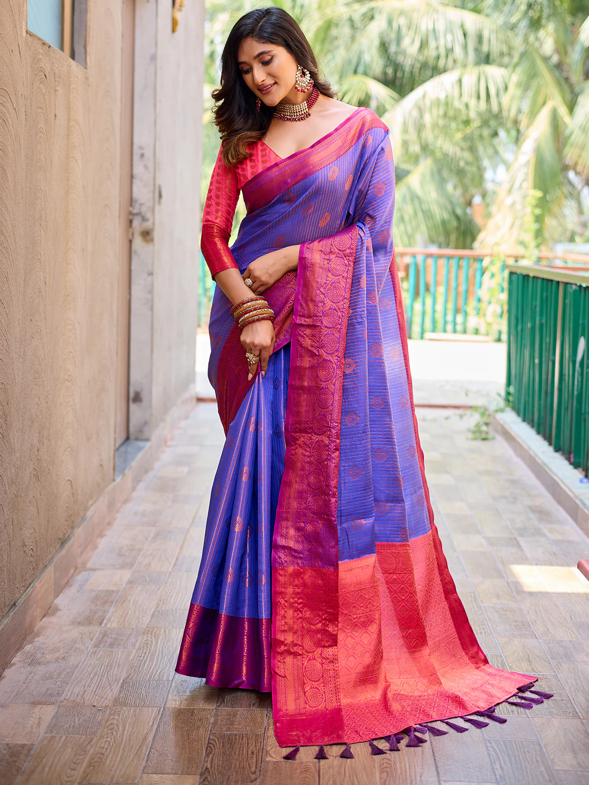 Odette Women's Blue Silk  Saree with unstitched Blouse - Image 2