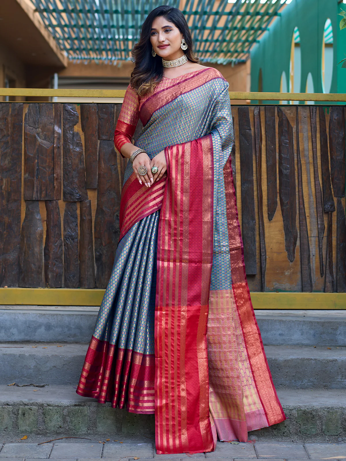 Odette Grey Silk  Saree with unstitched Blouse For Women - Image 2