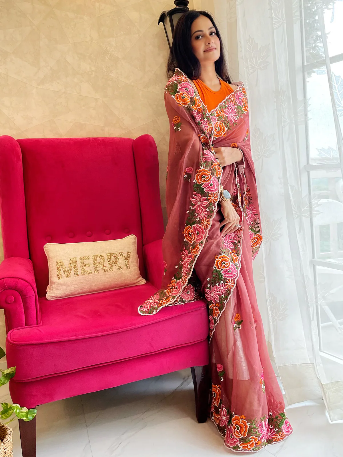 Odette Peach Organza Saree with unstitched Blouse For Women - Image 2