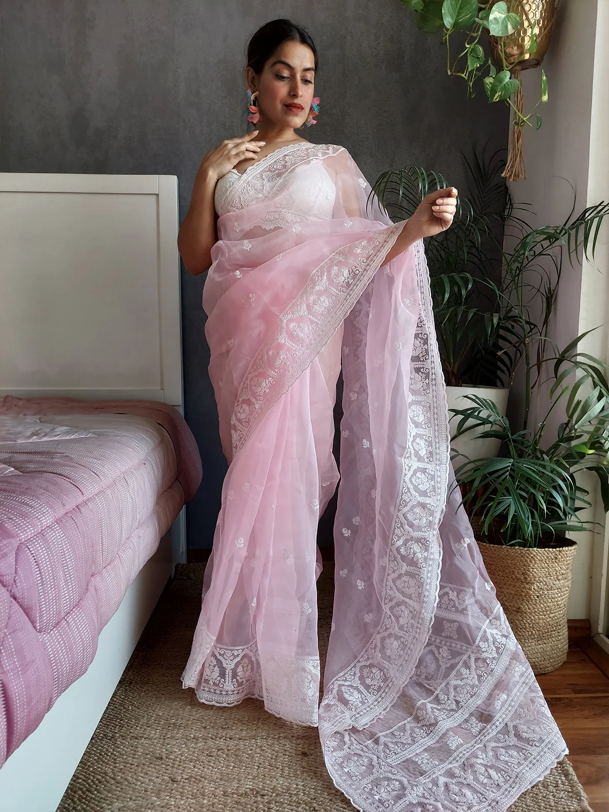 Odette Pink Organza  Saree with unstitched Blouse For Women - Image 2