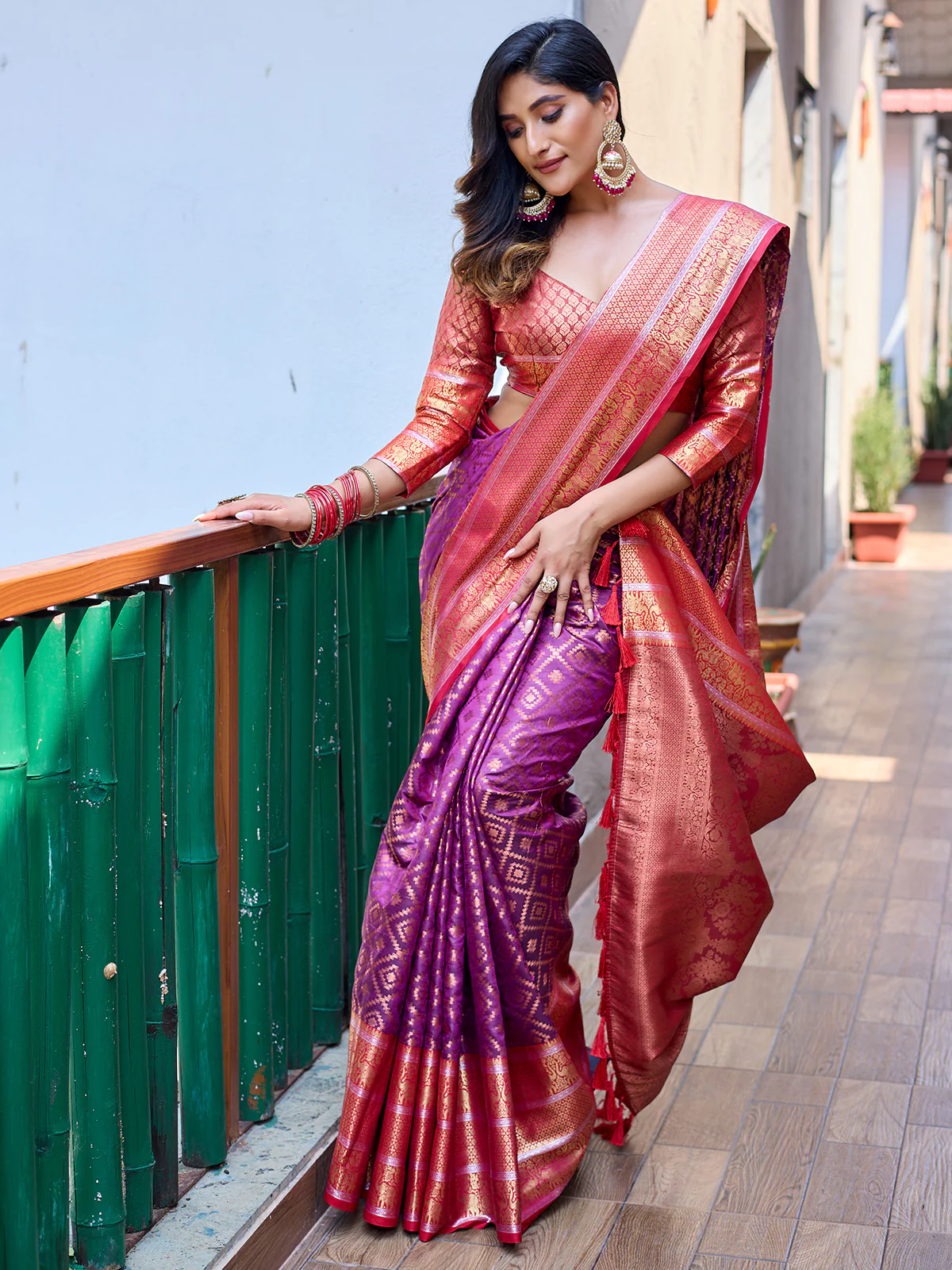 Odette Purple Silk Saree with unstitched Blouse For Women - Image 2