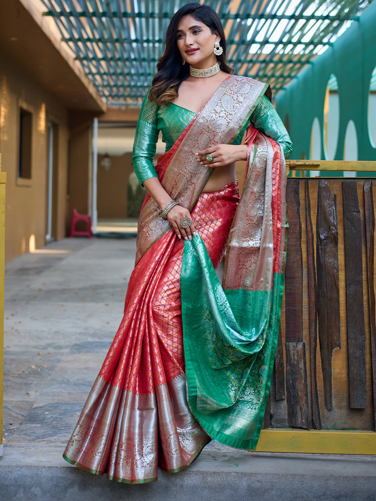 Odette Red Banarasi Silk  Saree with unstitched Blouse For Women - Image 2