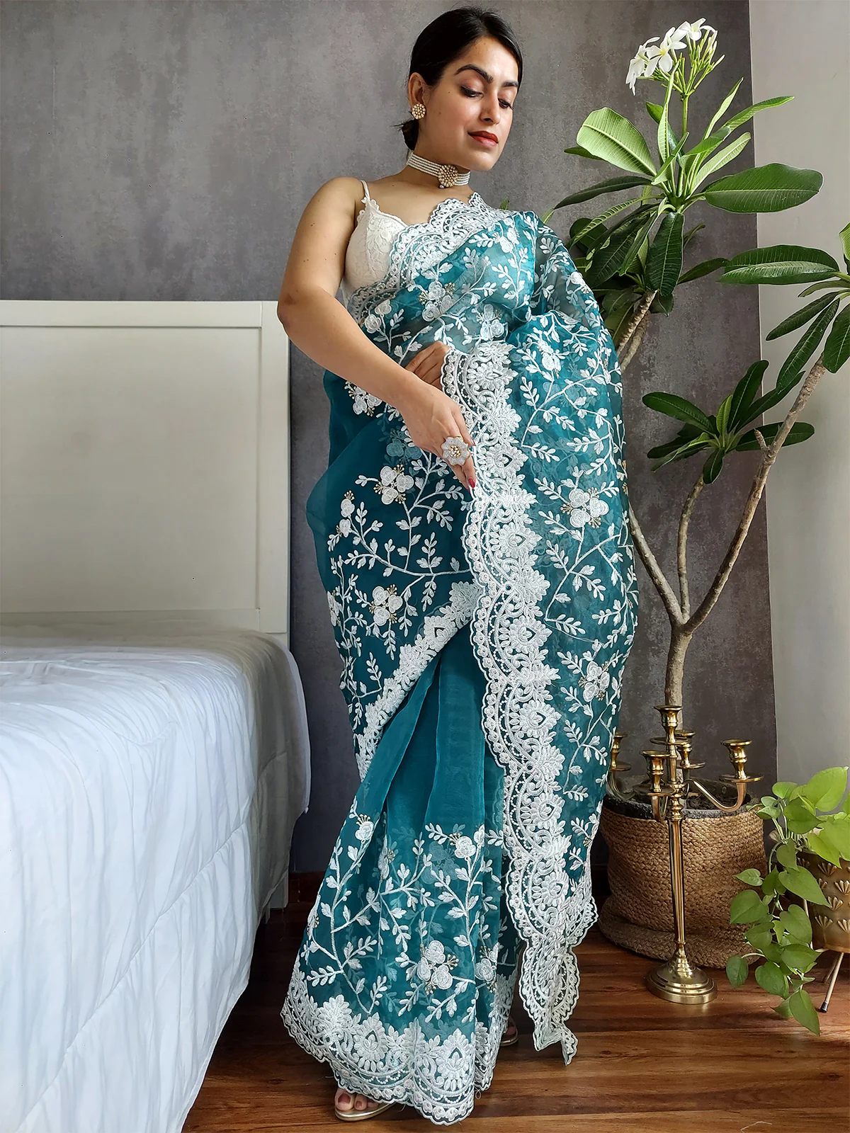 Odette Teal Organza  Saree with unstitched Blouse For Women - Image 3