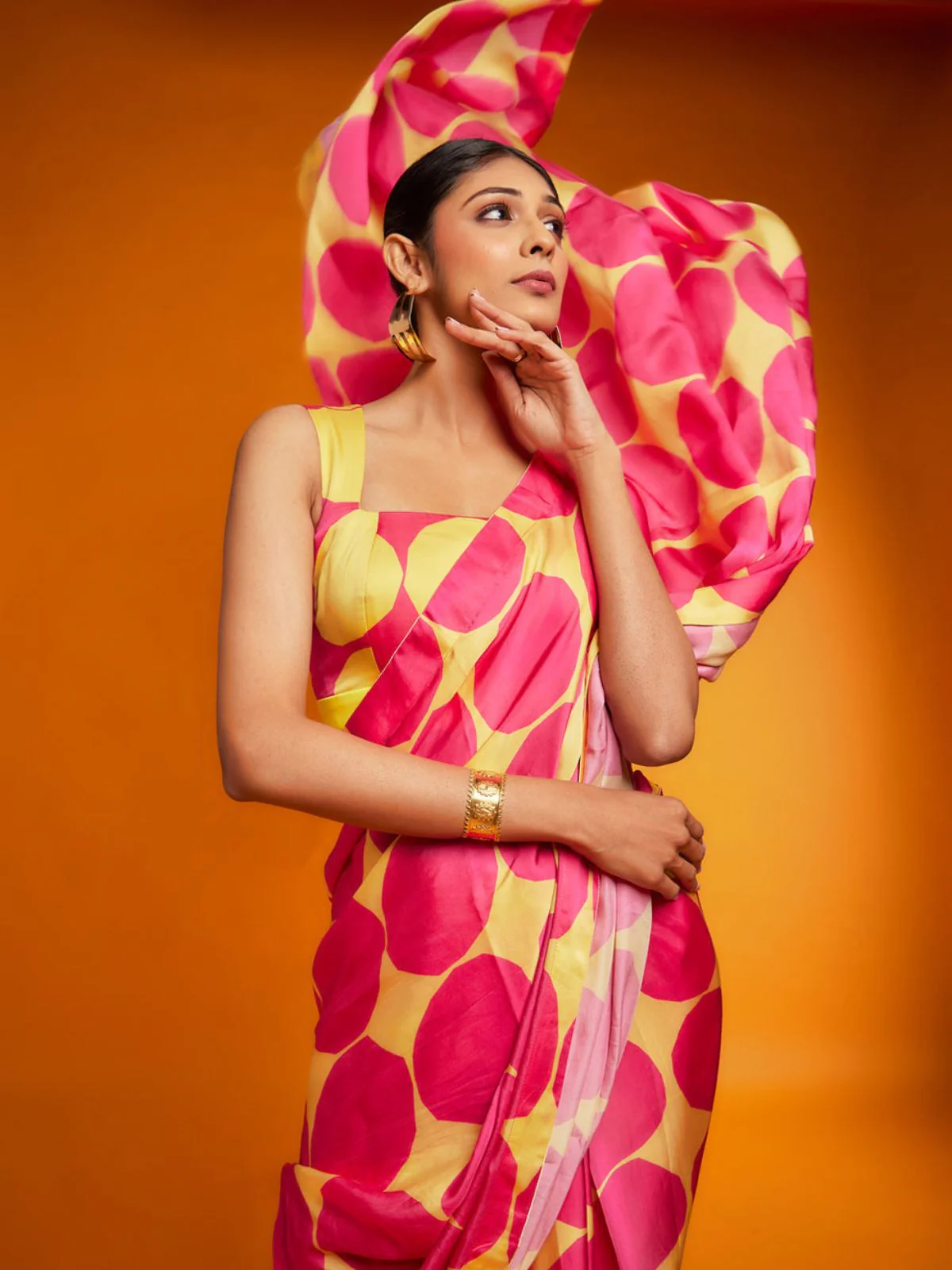 Odette Yellow And Pink Satin Printed Saree With Unstitched Blouse For Women - Image 2