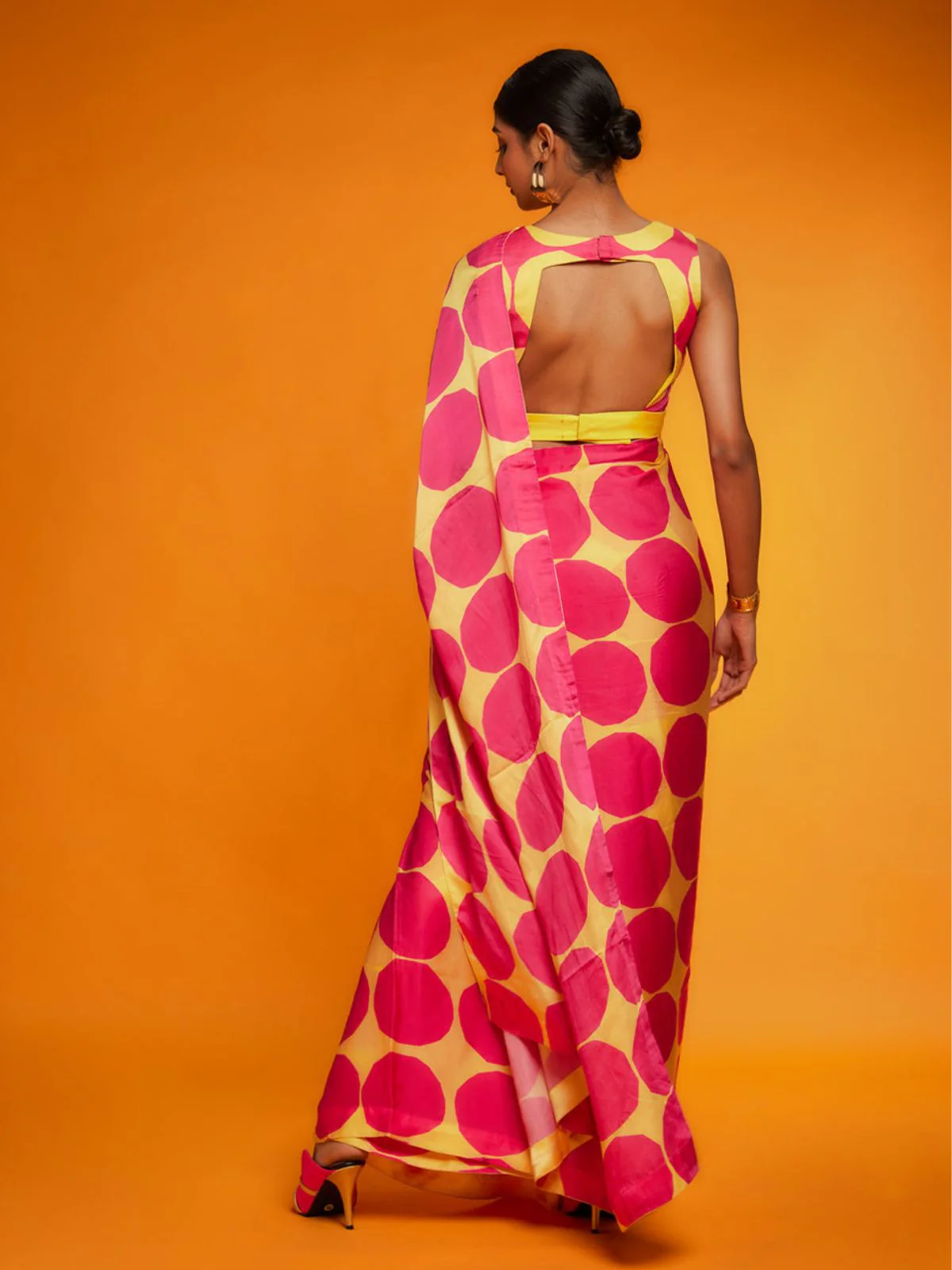 Odette Yellow And Pink Satin Printed Saree With Unstitched Blouse For Women - Image 4