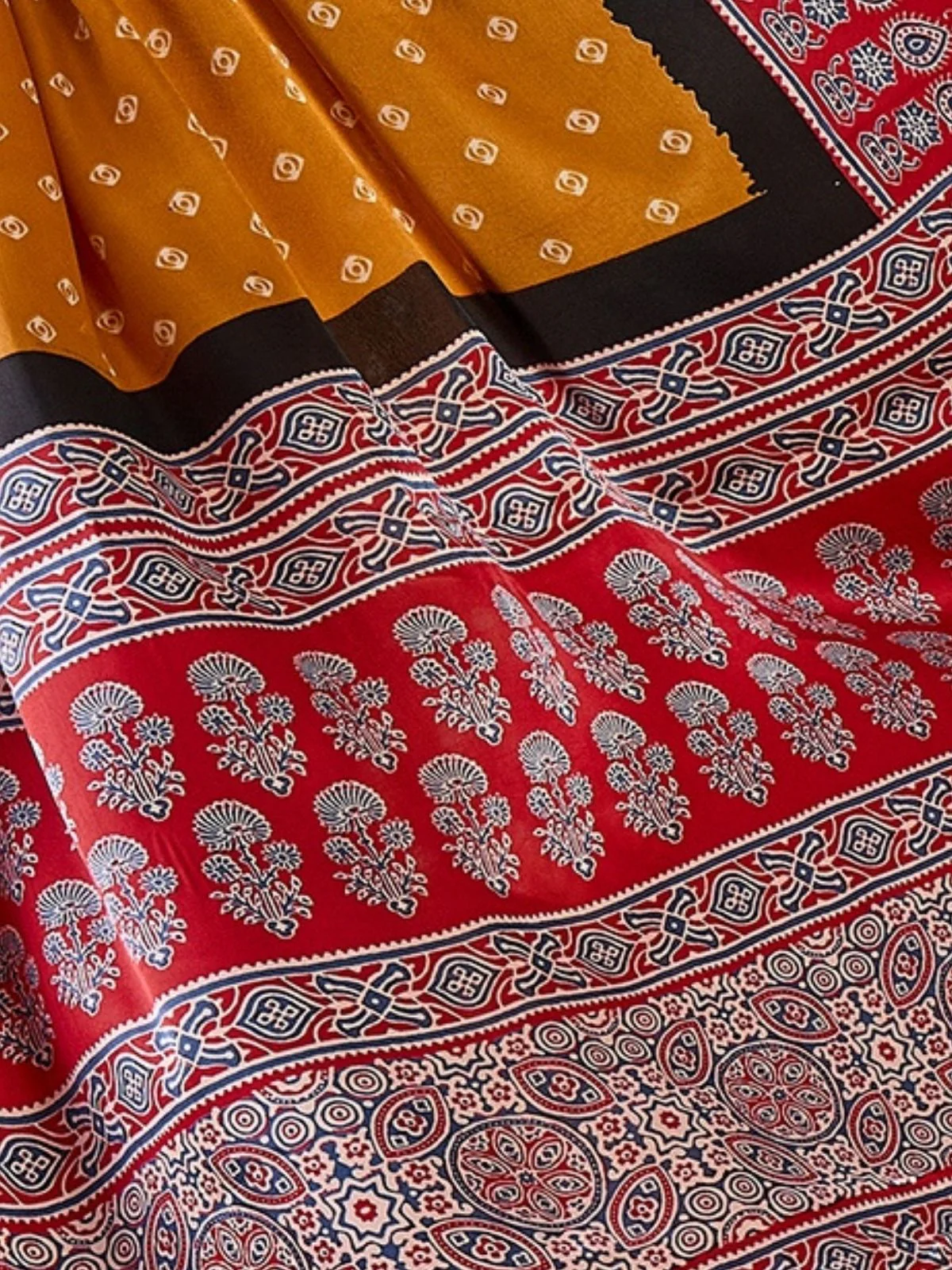 Odette Yellow And Red Silk Blend Printed Elegant Saree For Women - Image 5
