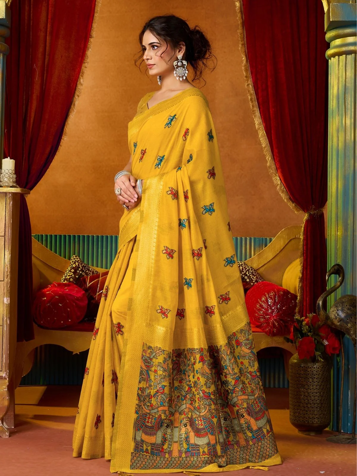 Odette Yellow Cotton Blend Printed Saree For Women - Image 2