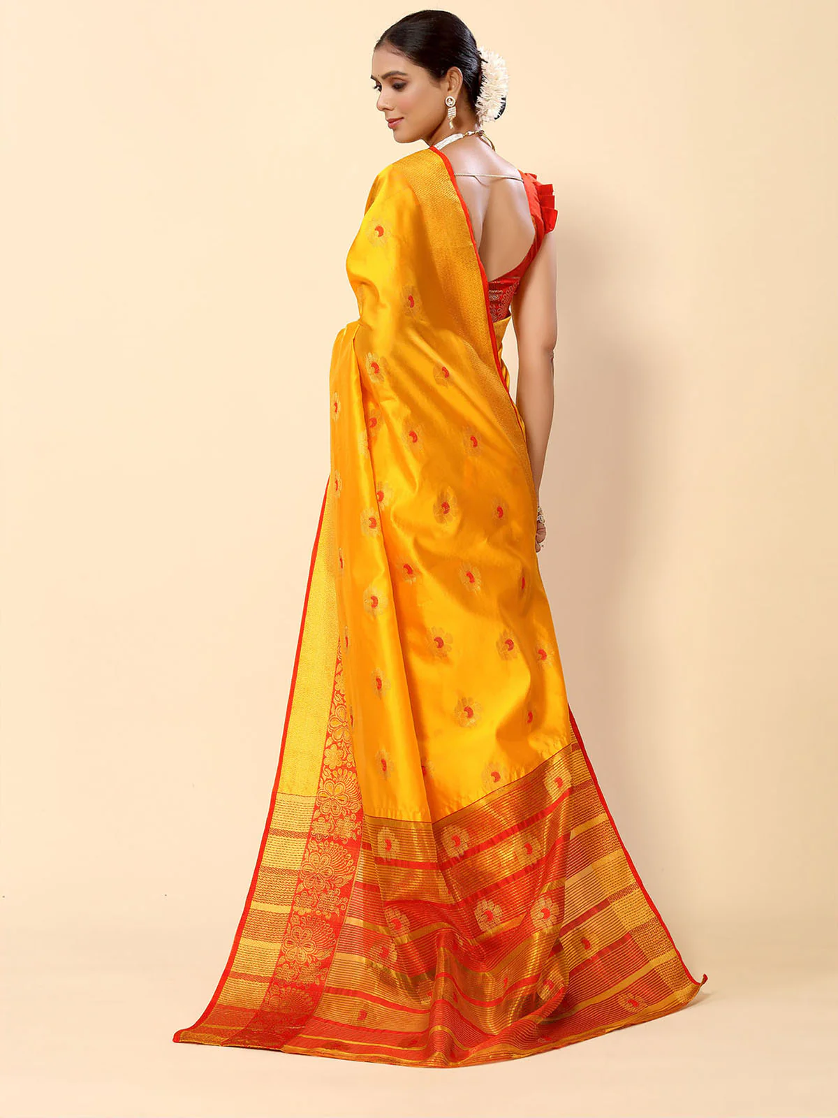Odette Yellow Cotton Blend Woven Design Saree With Unstitched Blouse For Women - Image 3