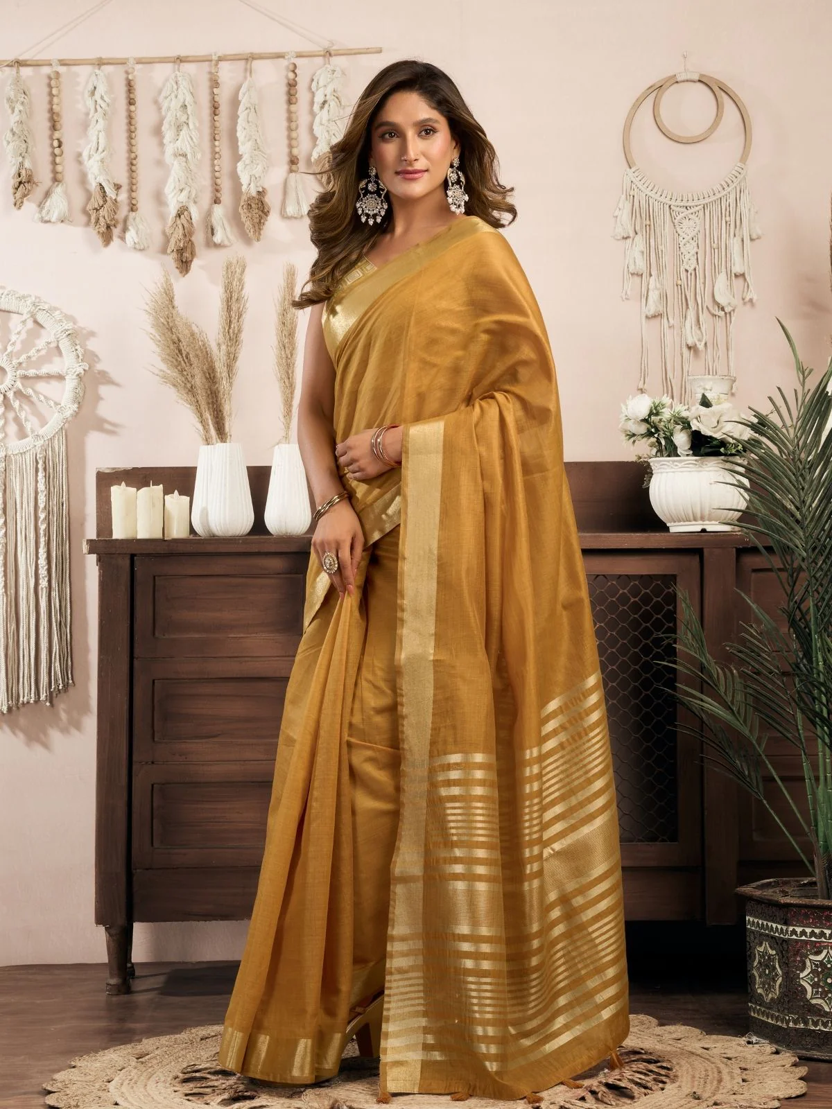 Odette Yellow Cotton Blend Woven Saree For Women - Image 2