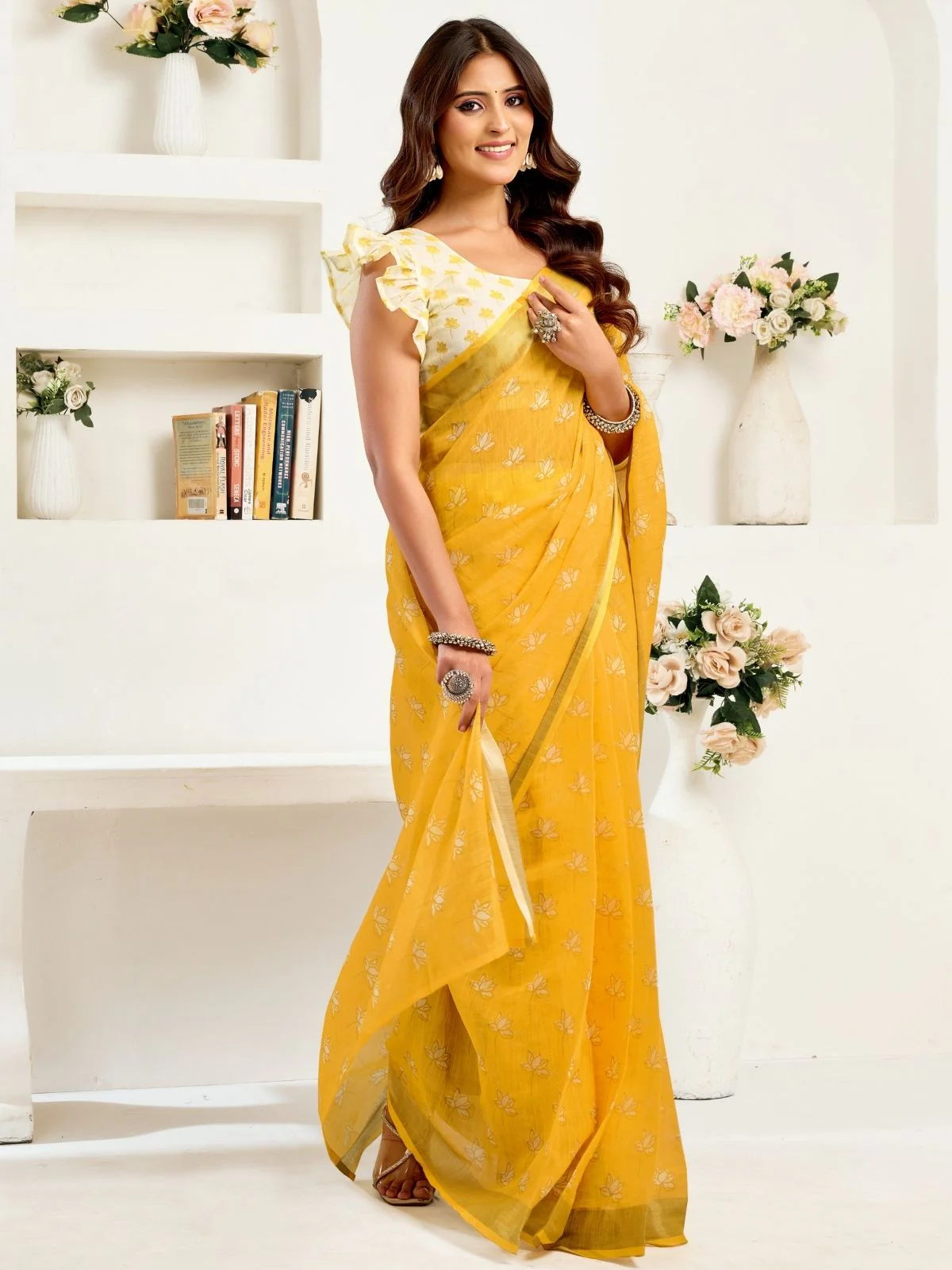 Odette Yellow Cotton Linen Zari Work Saree For Women - Image 2