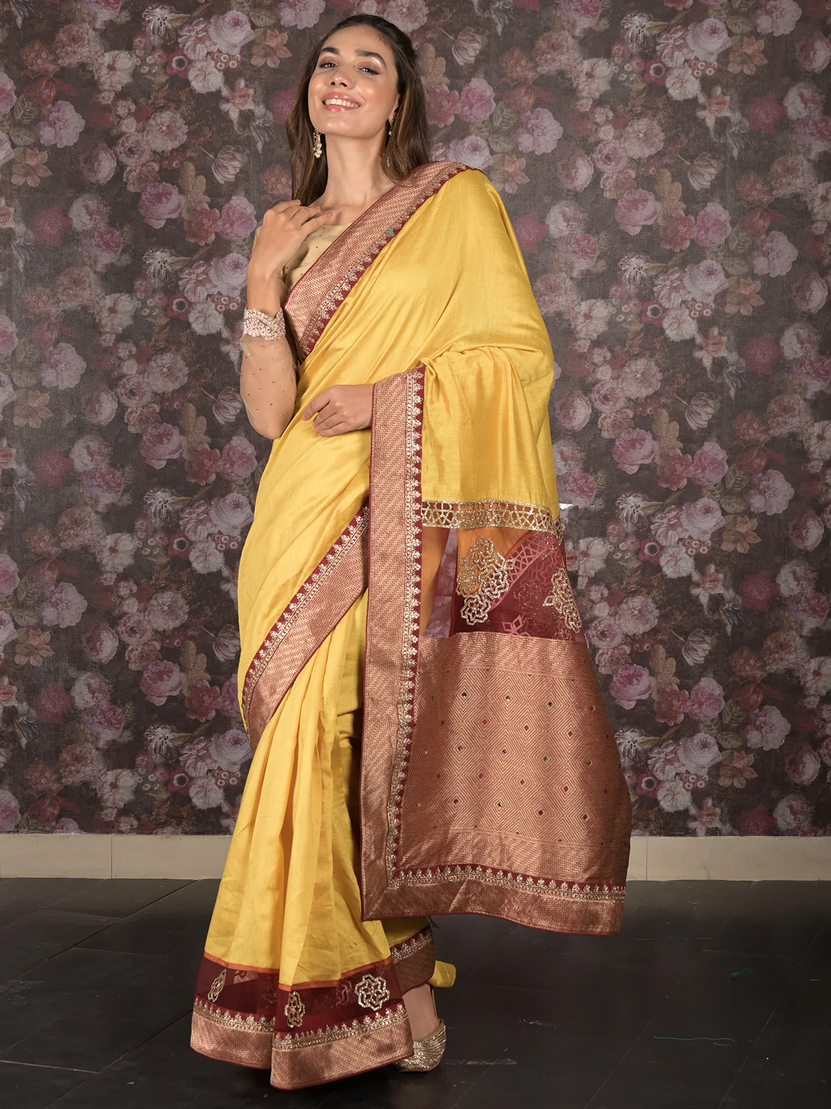 Odette Yellow Embellished Silk Blend Saree with Unstitched Blouse for Women - Image 2