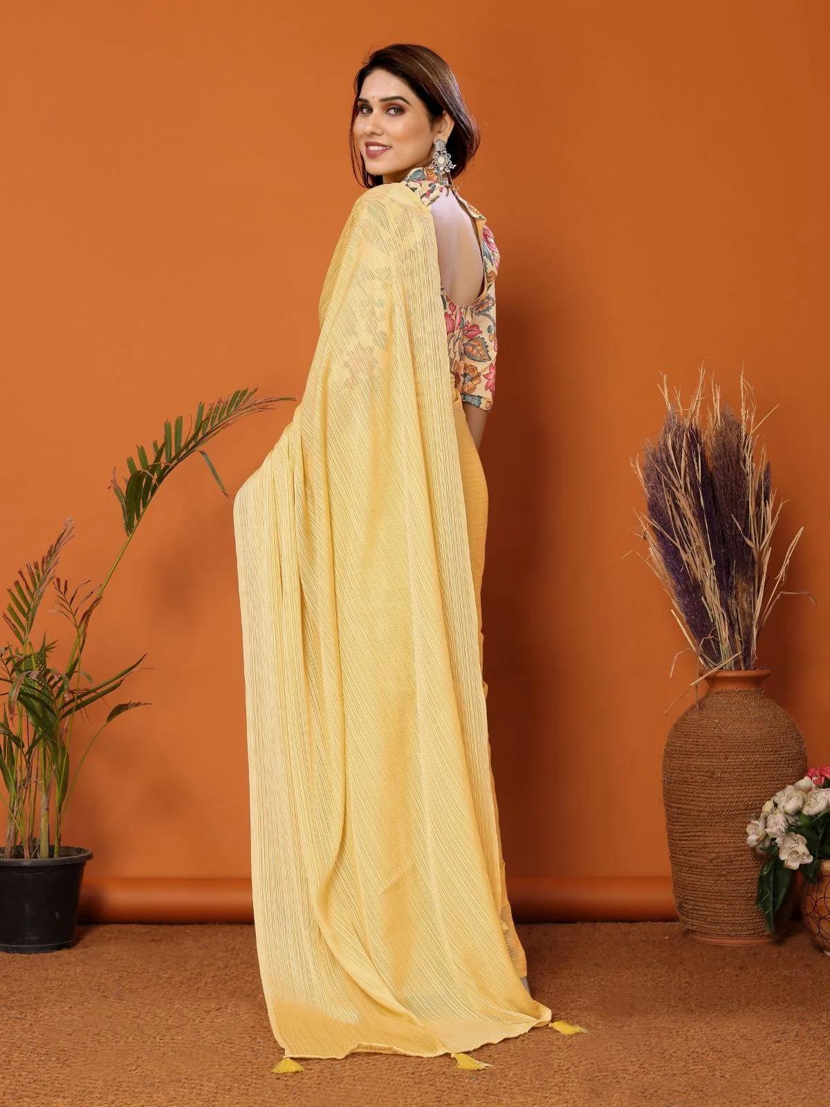 Odette Yellow Georgette Solid Saree For Women - Image 3