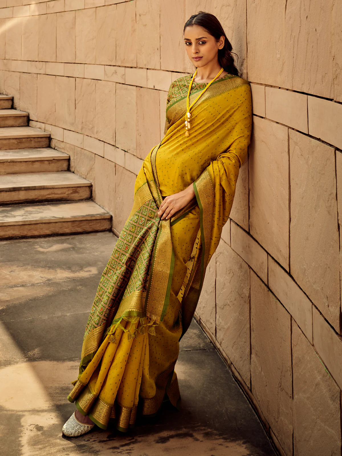 Odette Yellow Handloom Woven Saree For Women - Image 2