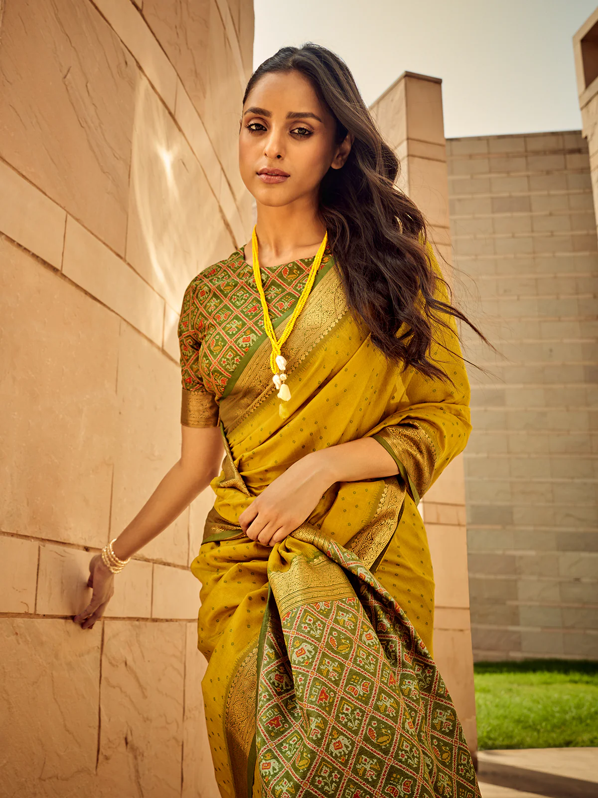 Odette Yellow Handloom Woven Saree For Women - Image 3
