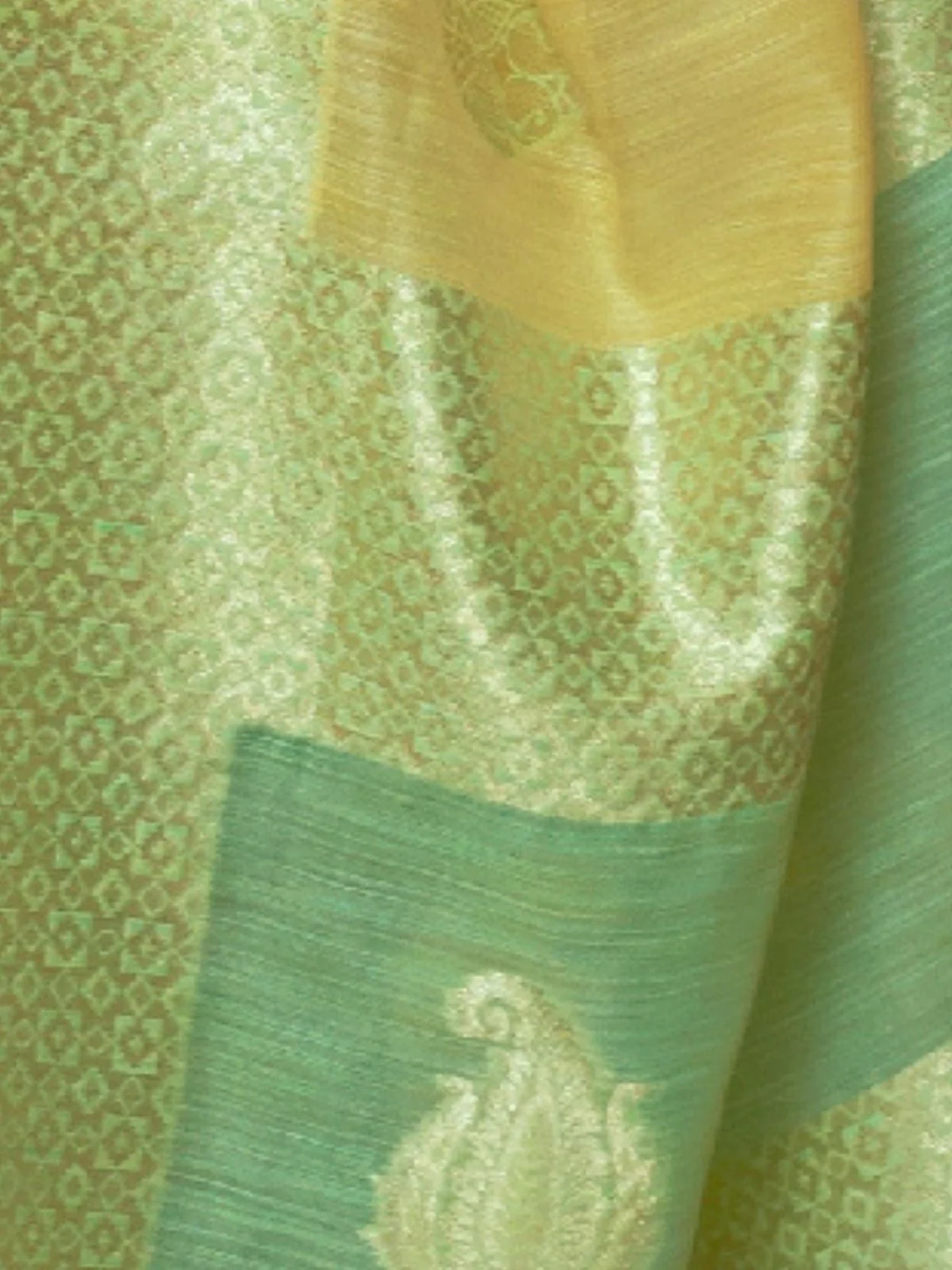 Odette Yellow Linen Woven Saree With Unstitched Blouse for Women - Image 3