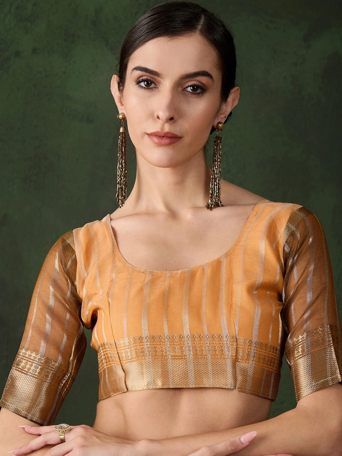 Odette Yellow Organza Woven Saree With Unstitched Blouse For Women - Image 4