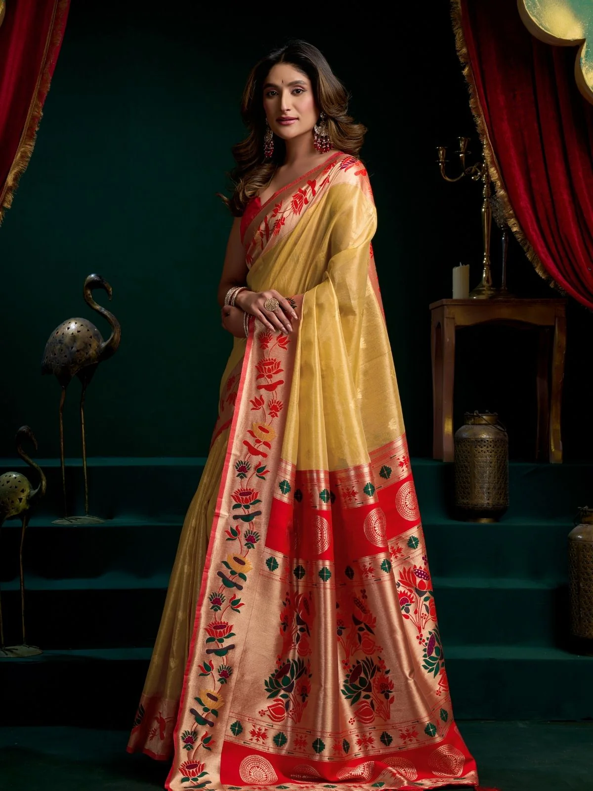 Odette Yellow Silk Blend Woven Saree For Women - Image 2
