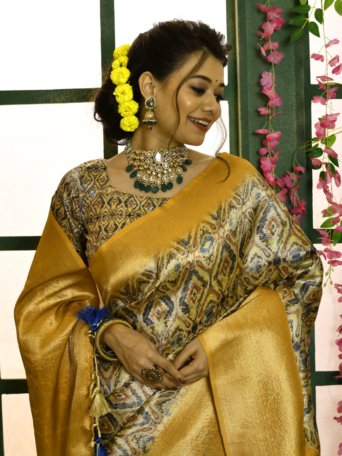 Odette Yellow Soft Silk Woven Saree With Unstitched Blouse For Women - Image 3