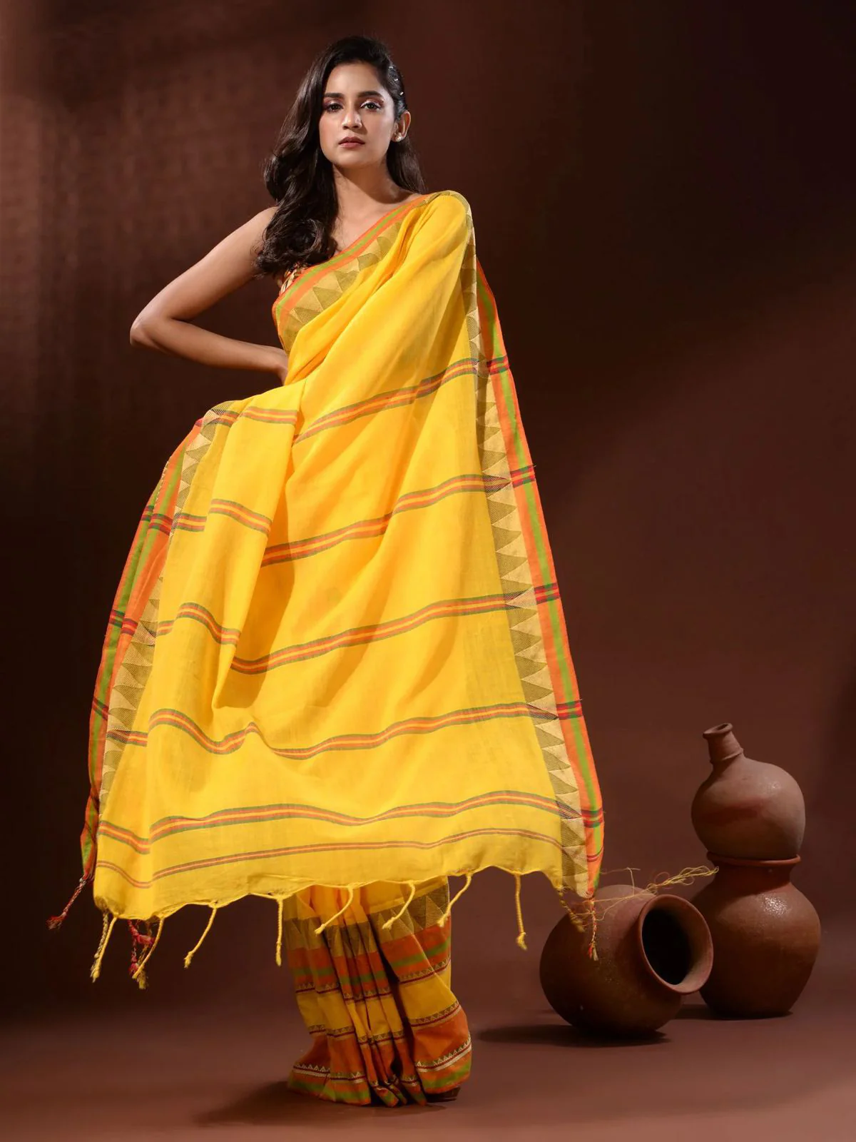 Odette Yellow Temple Border Cotton Blend Saree With Unstitched Blouse for Women - Image 2