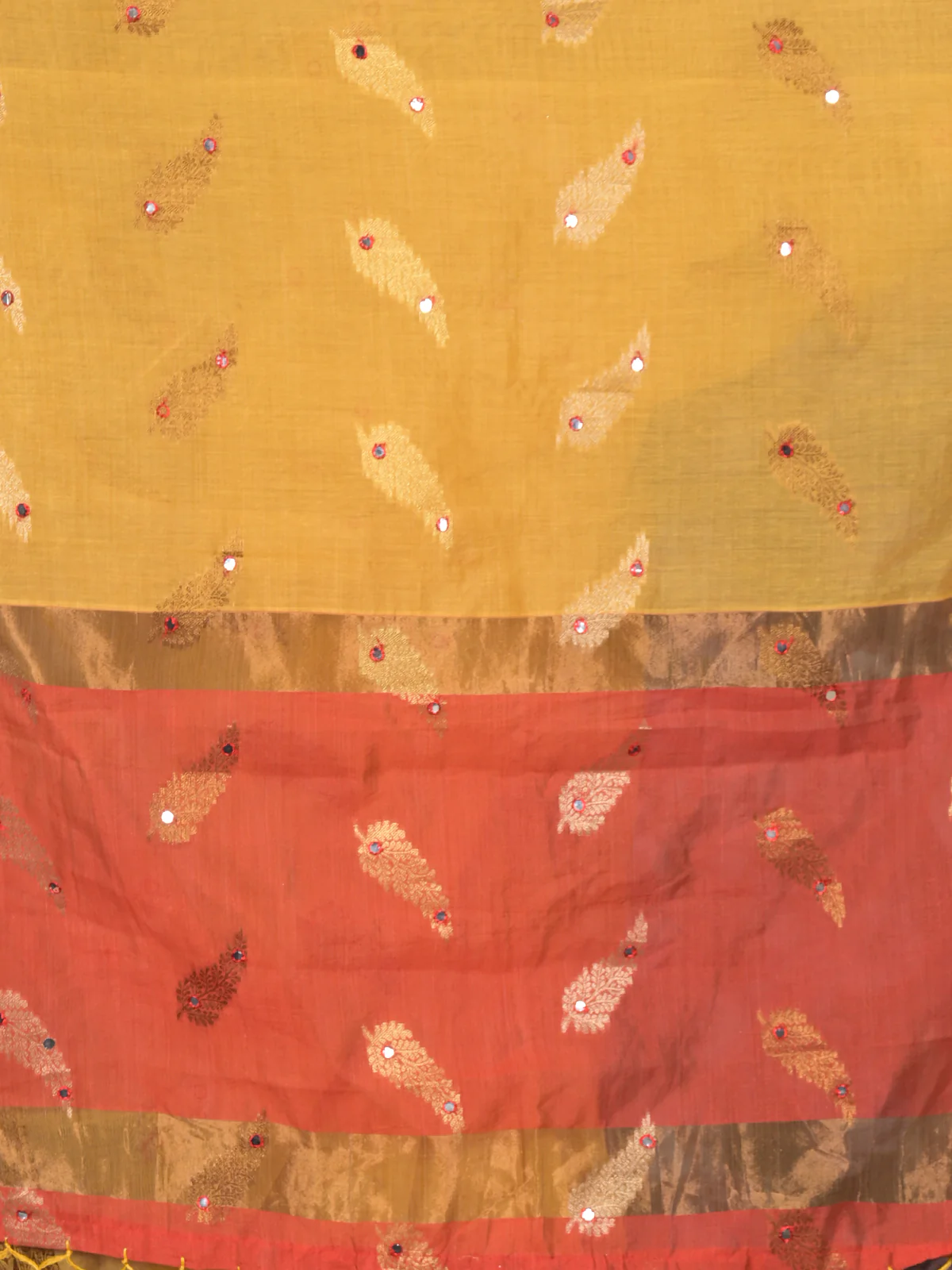 Odette Yellow Woven Cotton Silk Blend Saree With Unstitched Blouse For Women - Image 5