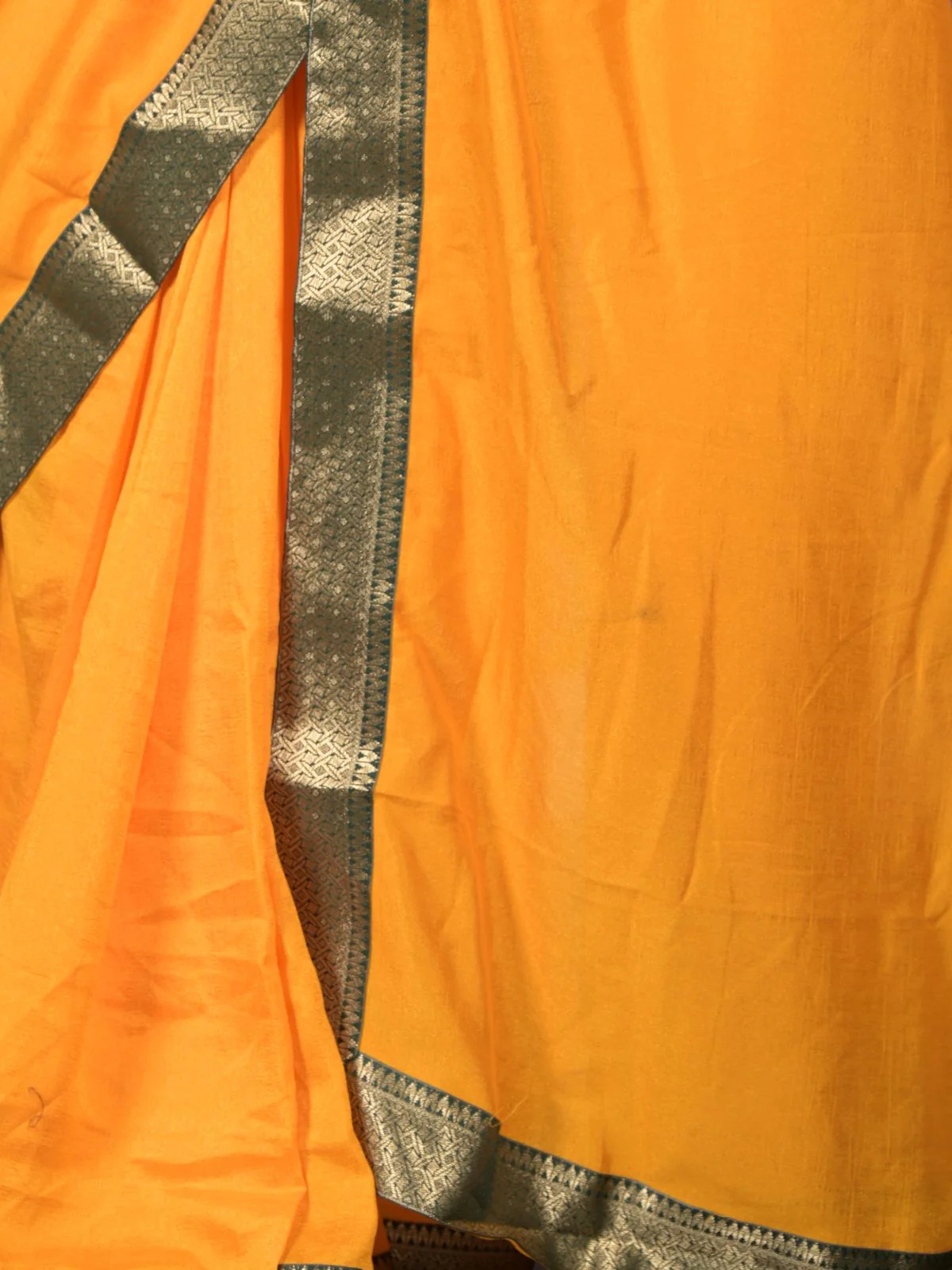 Odette Yellow Woven Silk Blend Saree With Unstitched Blouse For Women - Image 5