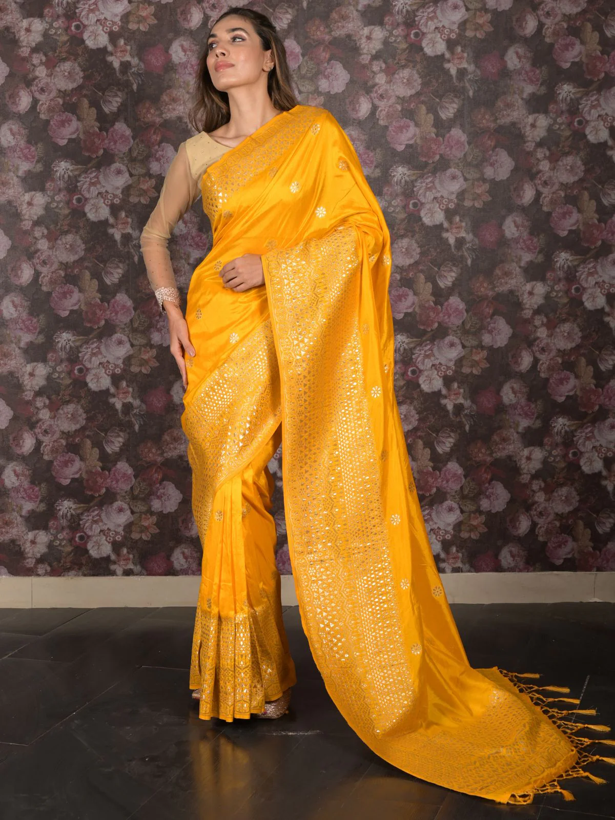 Odette Yellow Woven Silk Blend Saree with Unstitched Blouse for Women - Image 2