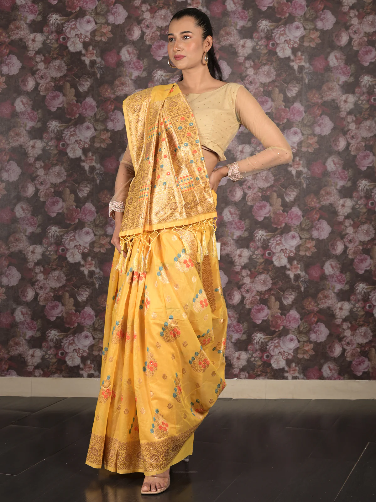 Odette Yellow Woven Silk Blend Saree With Unstitched Blouse For Women - Image 3