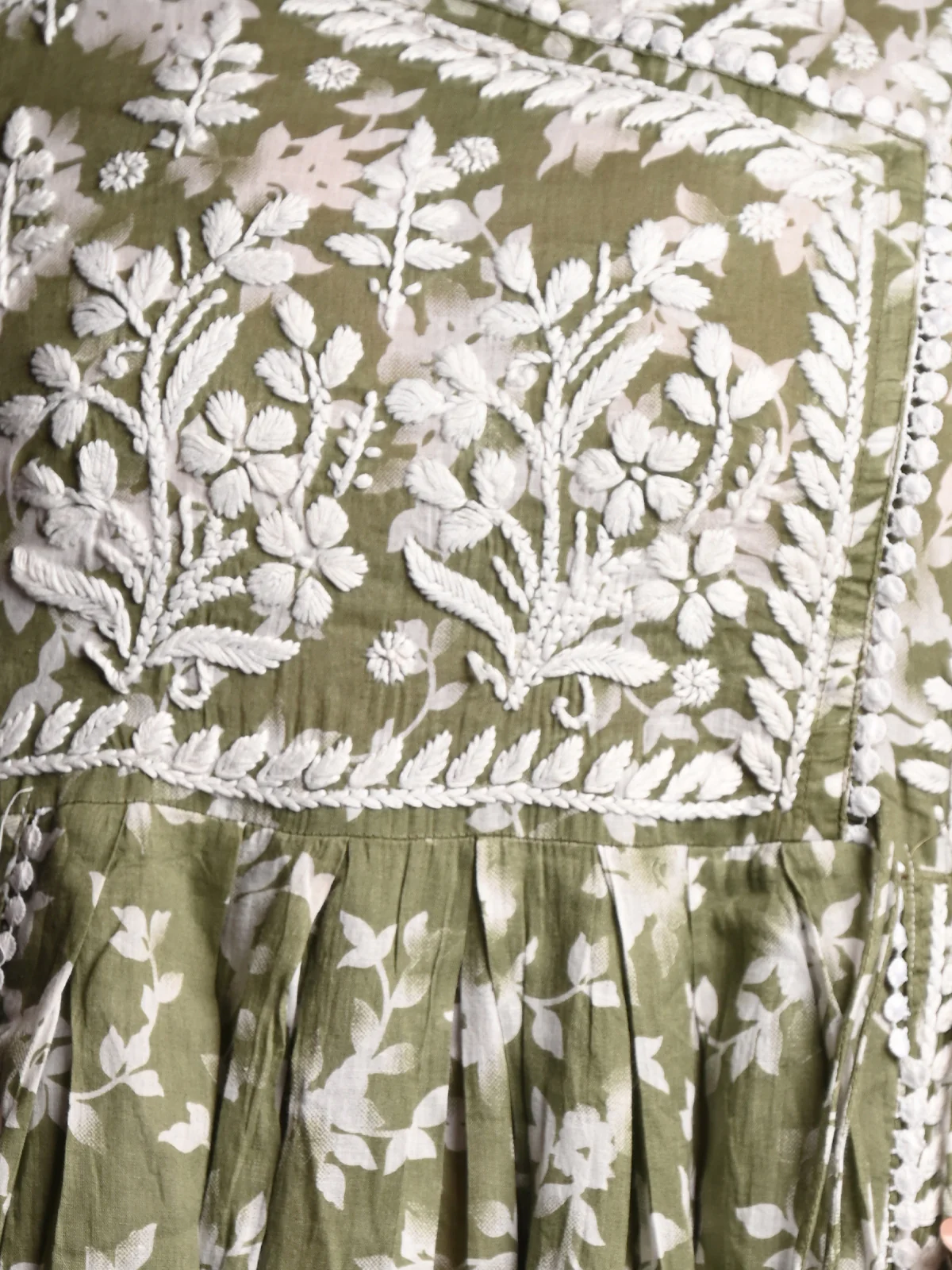 Odette Women Olive Green Cotton Printed Chikankari Embroidered Stitched Kurta With Pockets - Image 4
