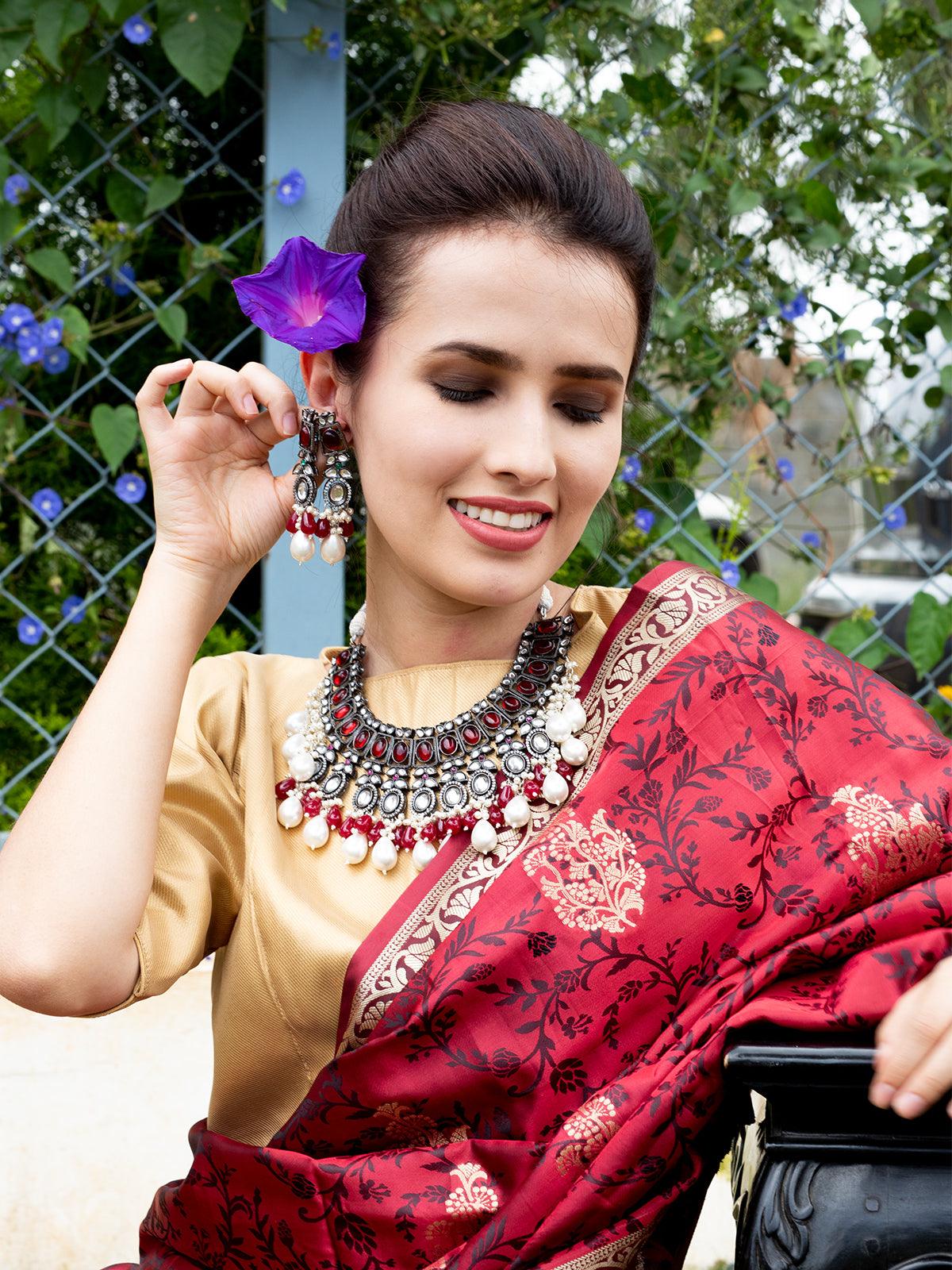 Odette Women Red Metal Necklace With Earrings. - Image 2