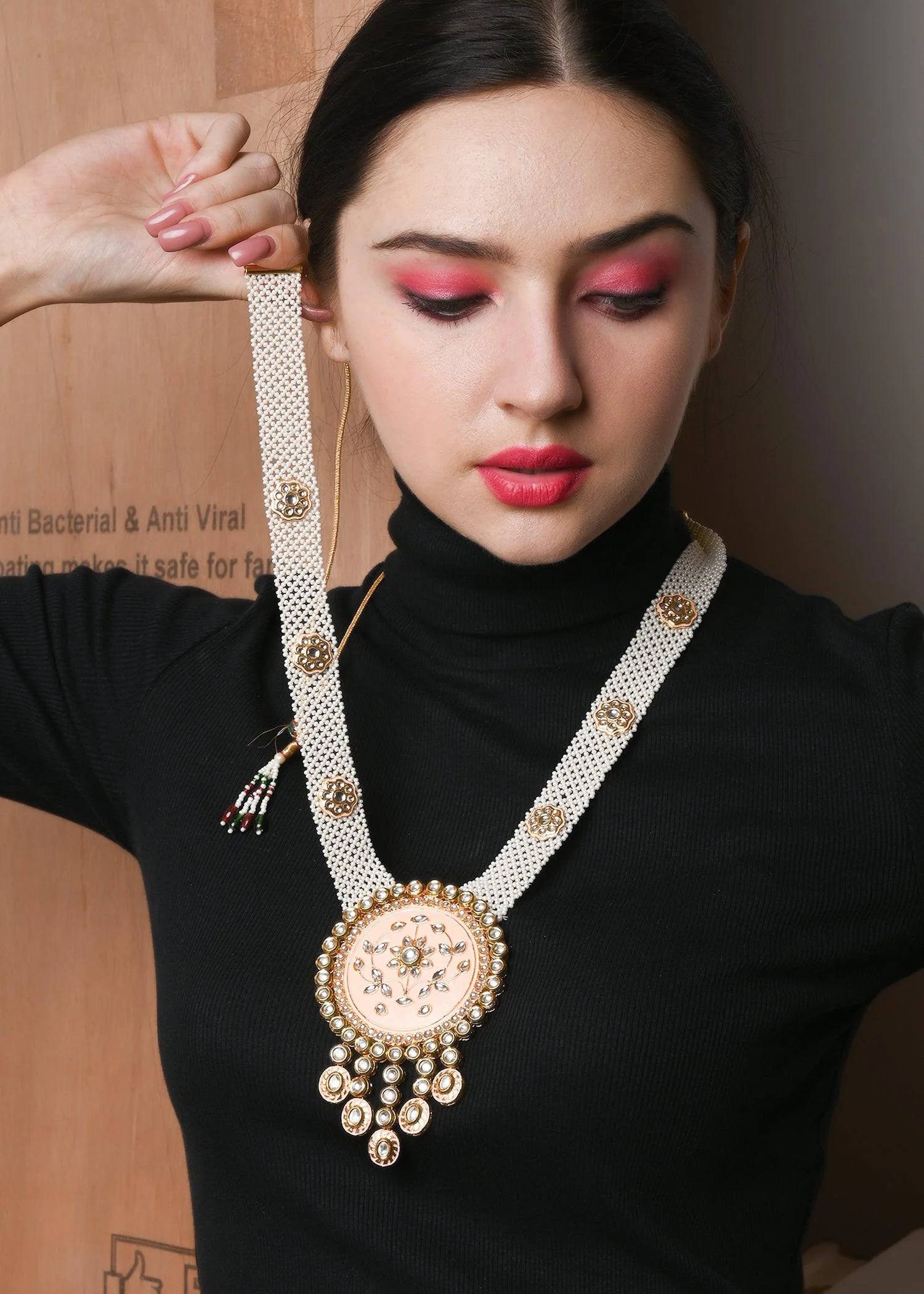 Odette Women Pastel Pink Trendy Kundan Necklace Set - Image 2