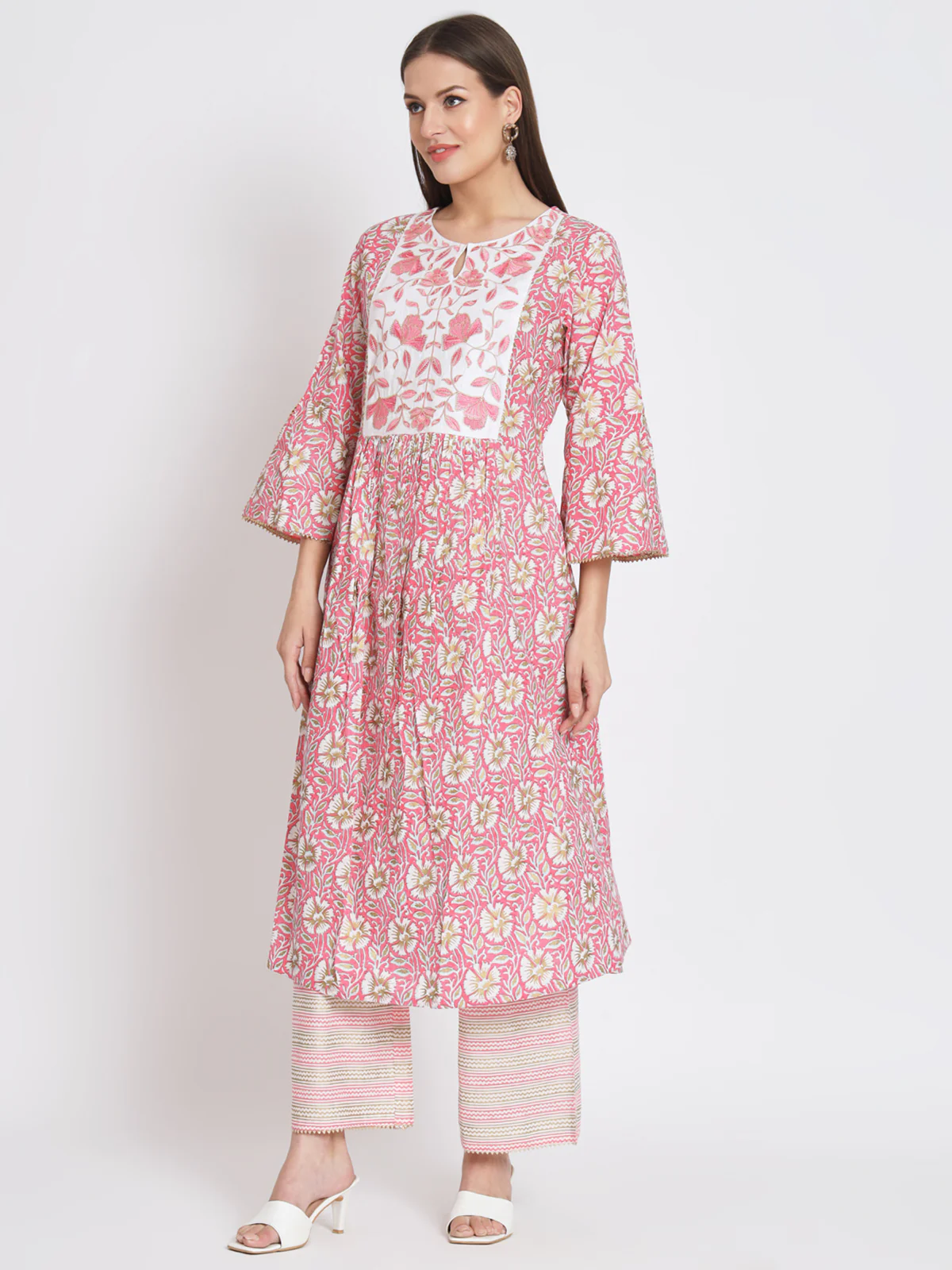 Odette Women Pink Cotton Floral Printed Stitched Kurta Set - Image 3